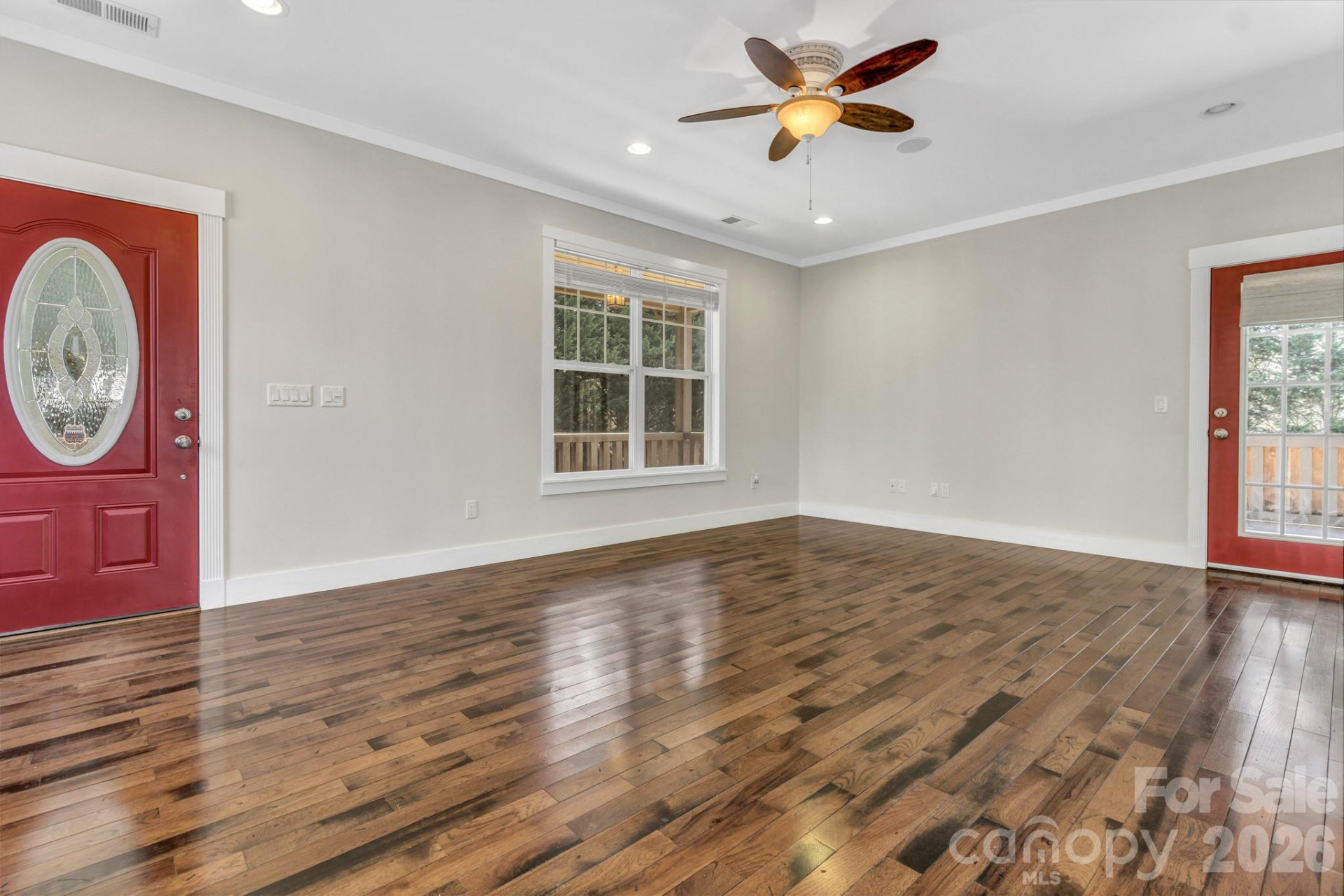 116 Unaka Avenue - Photo 7