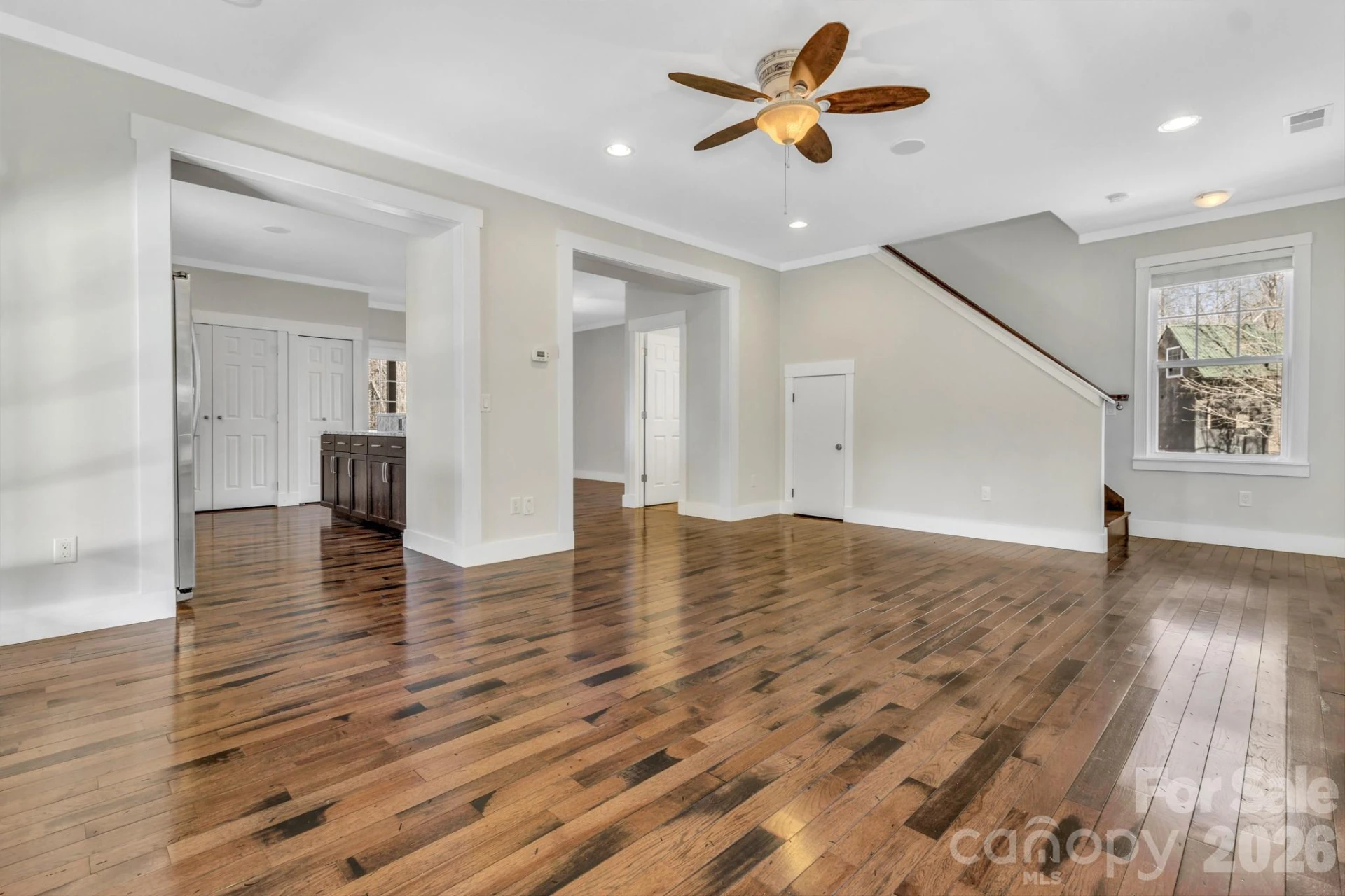 116 Unaka Avenue - Photo 9