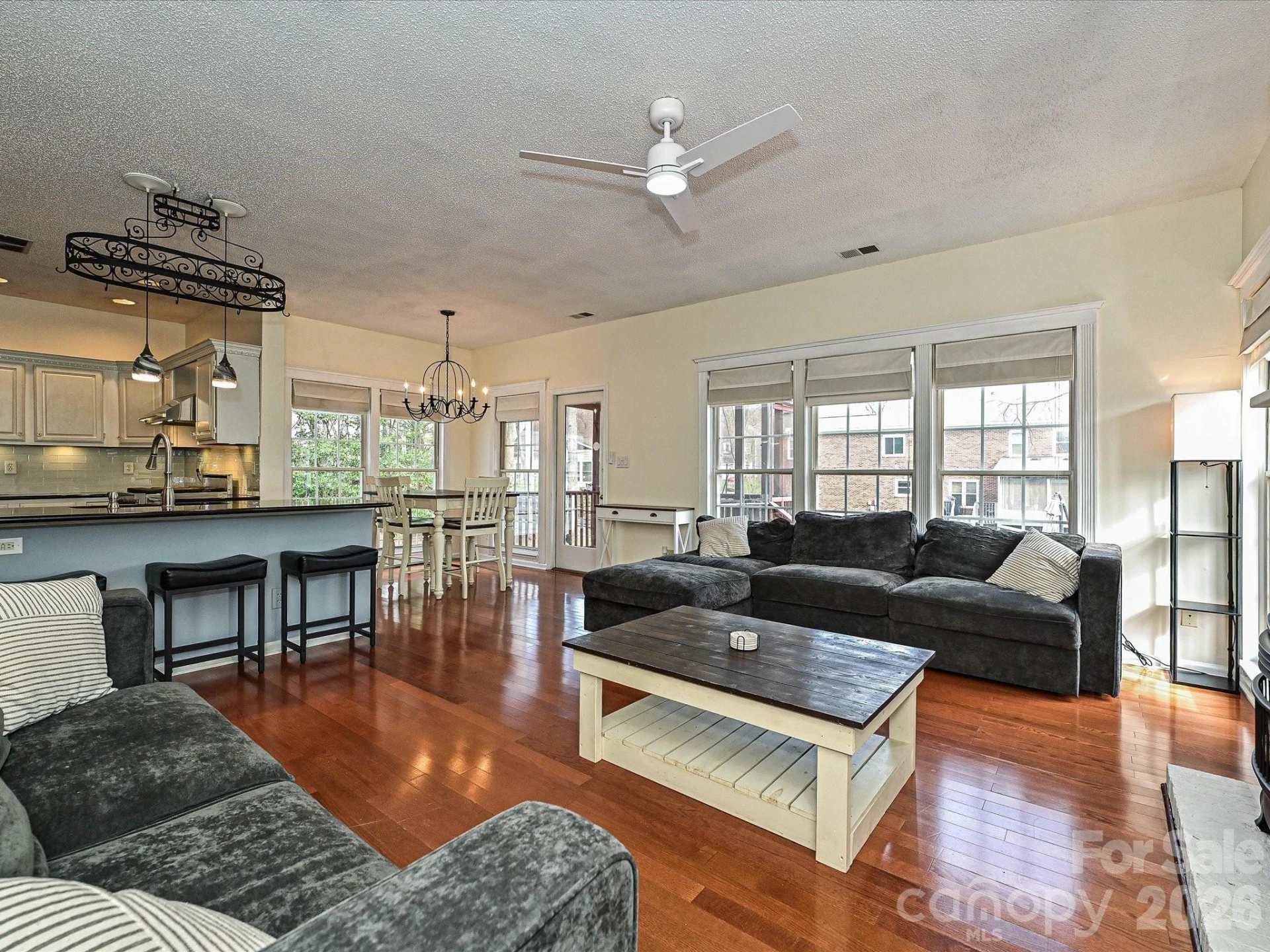9027 Tayside Court - Photo 16