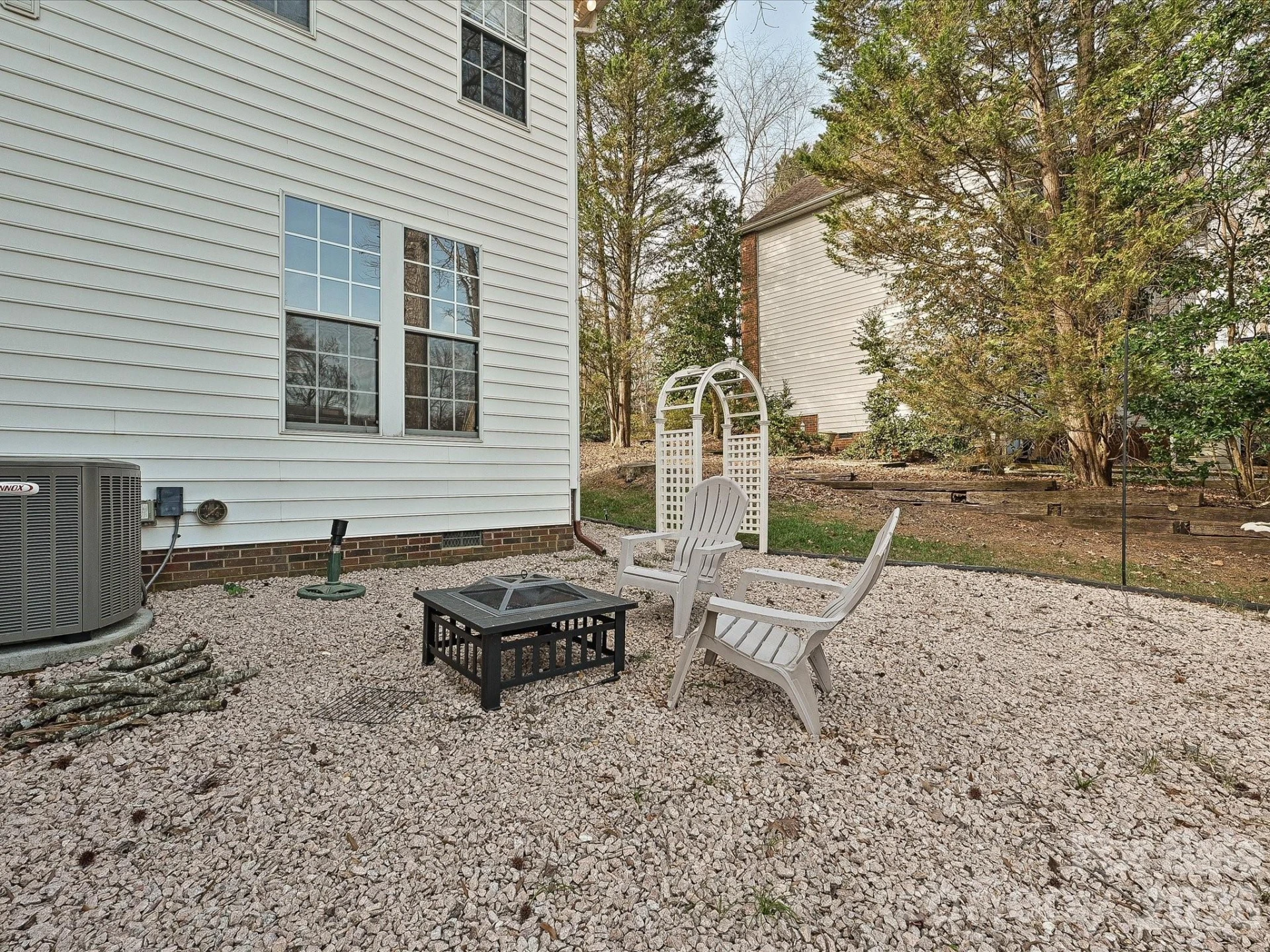 9027 Tayside Court - Photo 37
