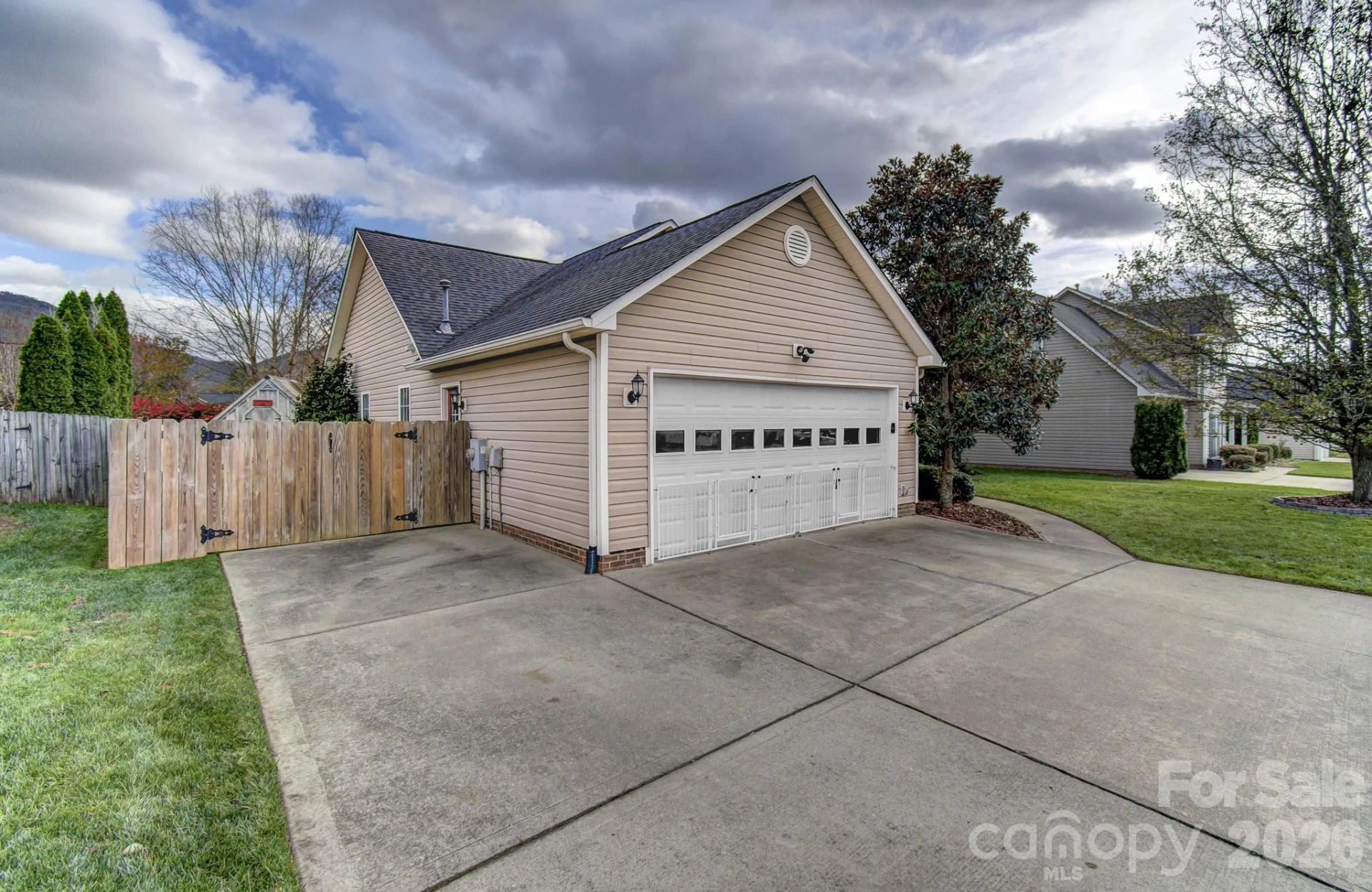 244 Running Briar Road - Photo 3