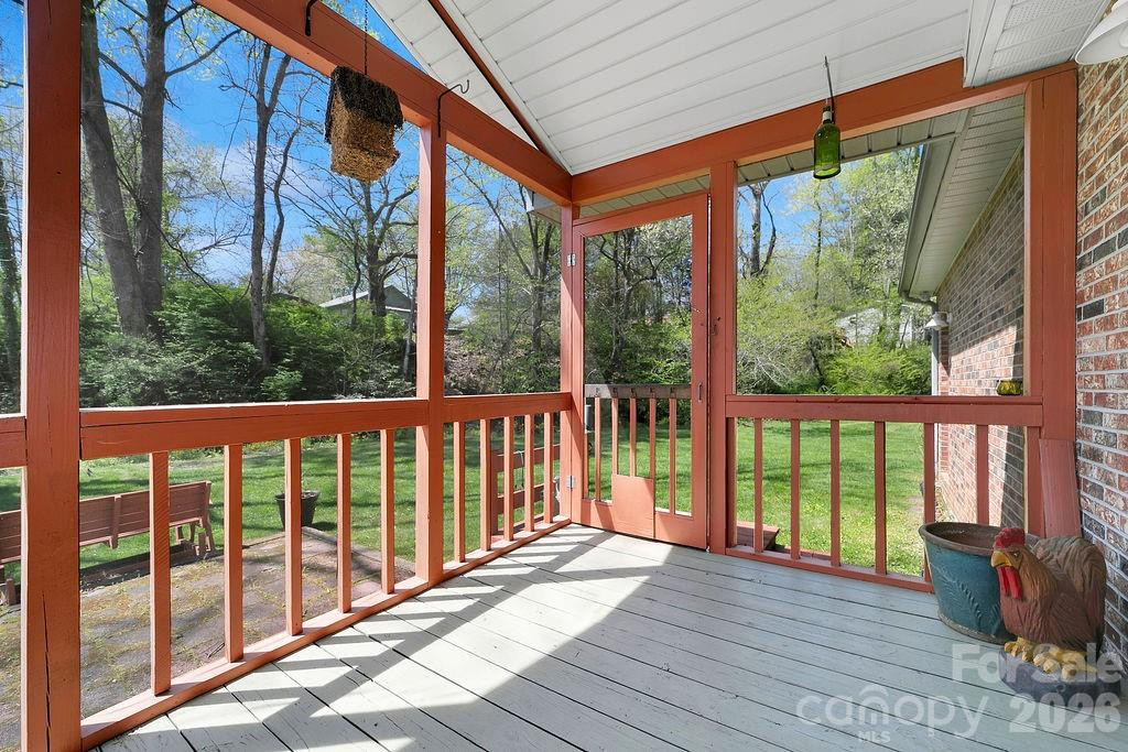 17 Resada Drive - Photo 10