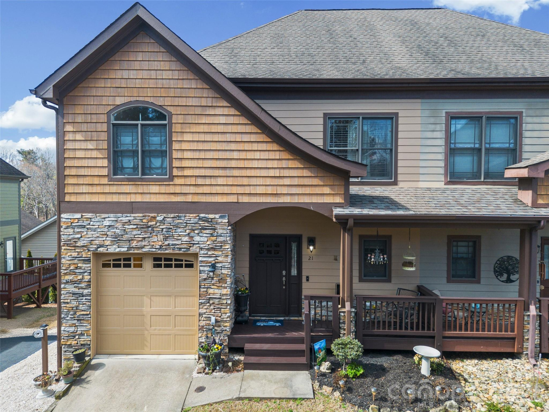 21 Jeff Drive - Photo 3