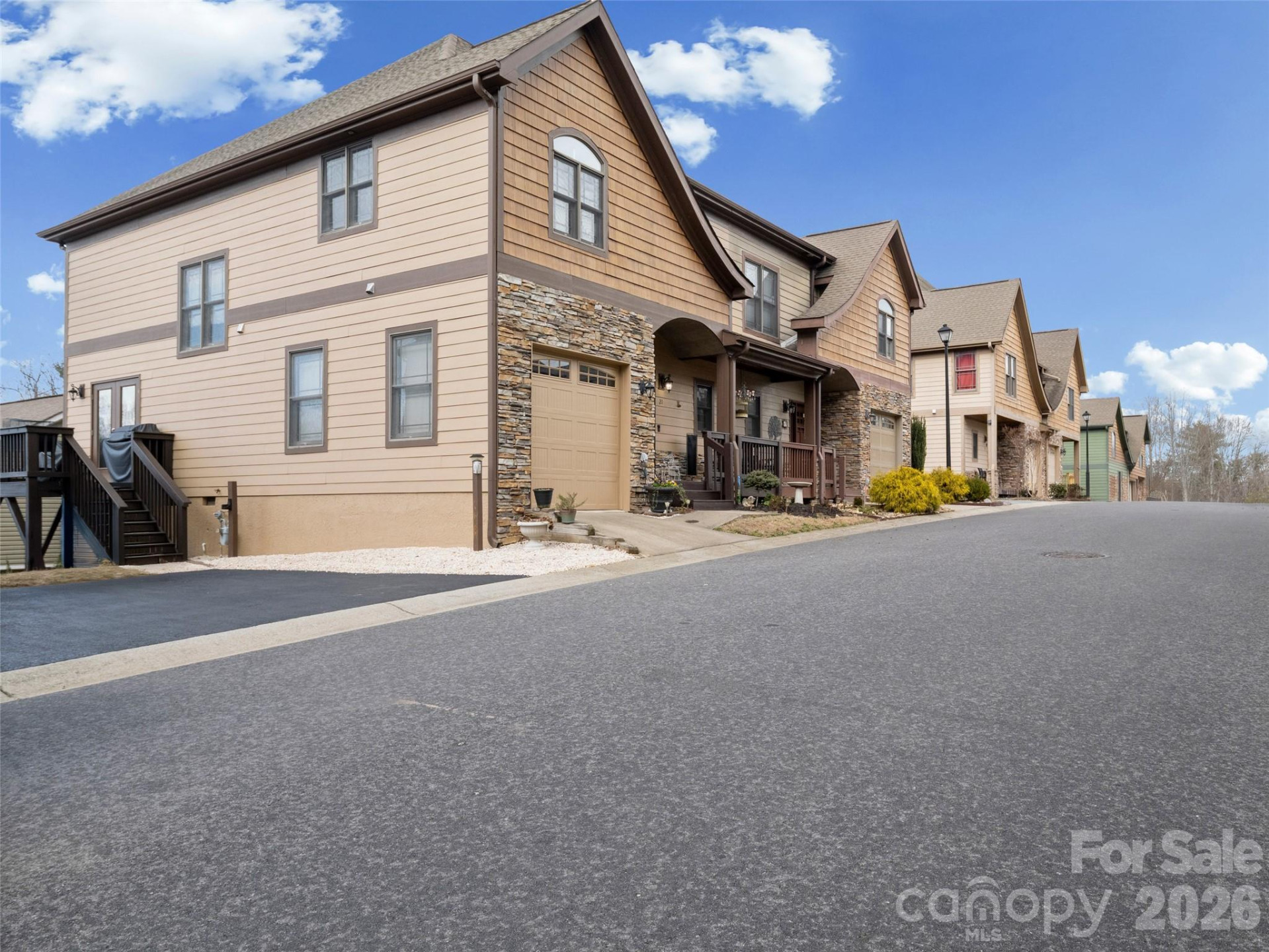 21 Jeff Drive - Photo 4