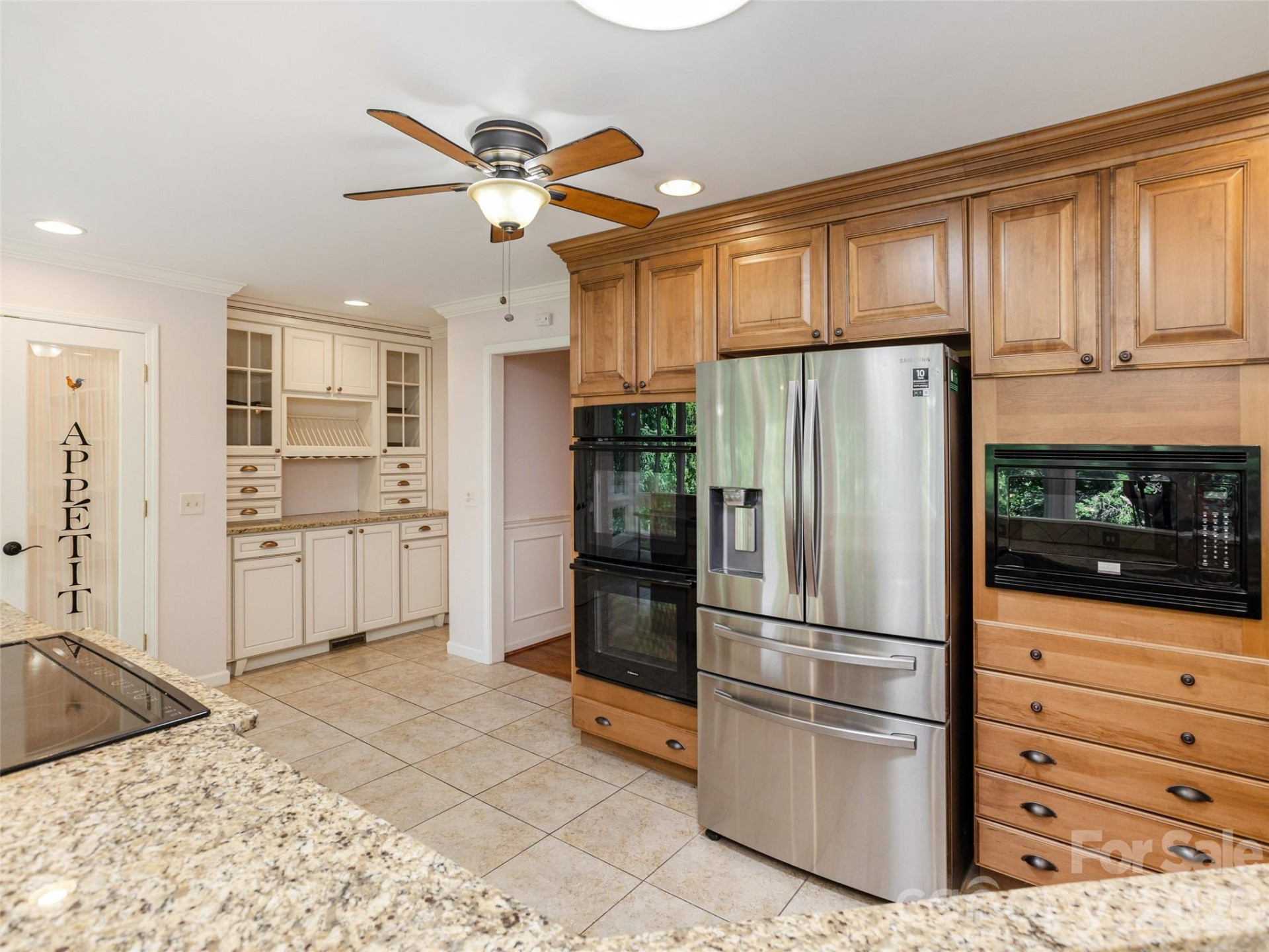 204 Greenleaf Drive - Photo 17