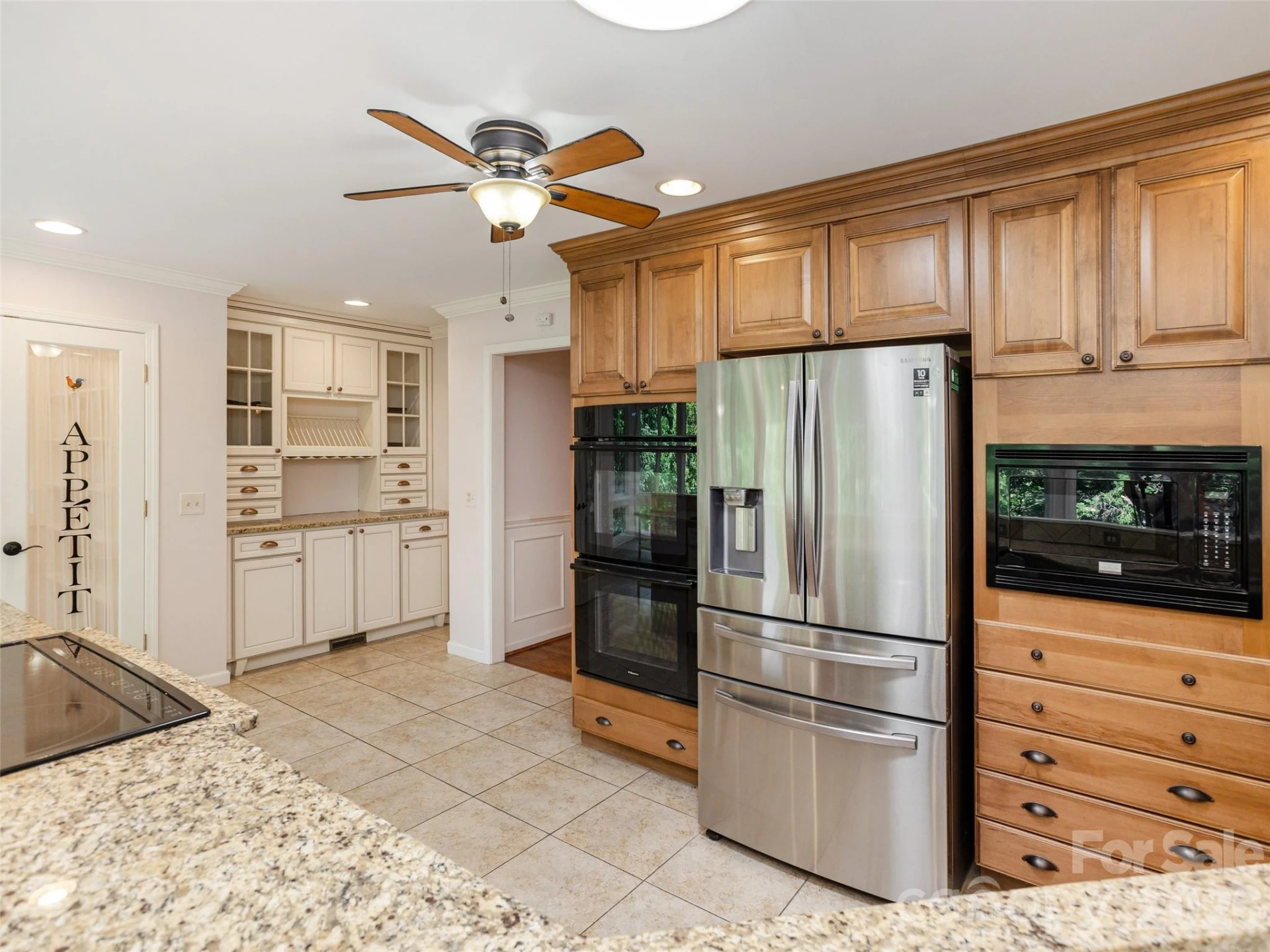 204 Greenleaf Drive - Photo 17