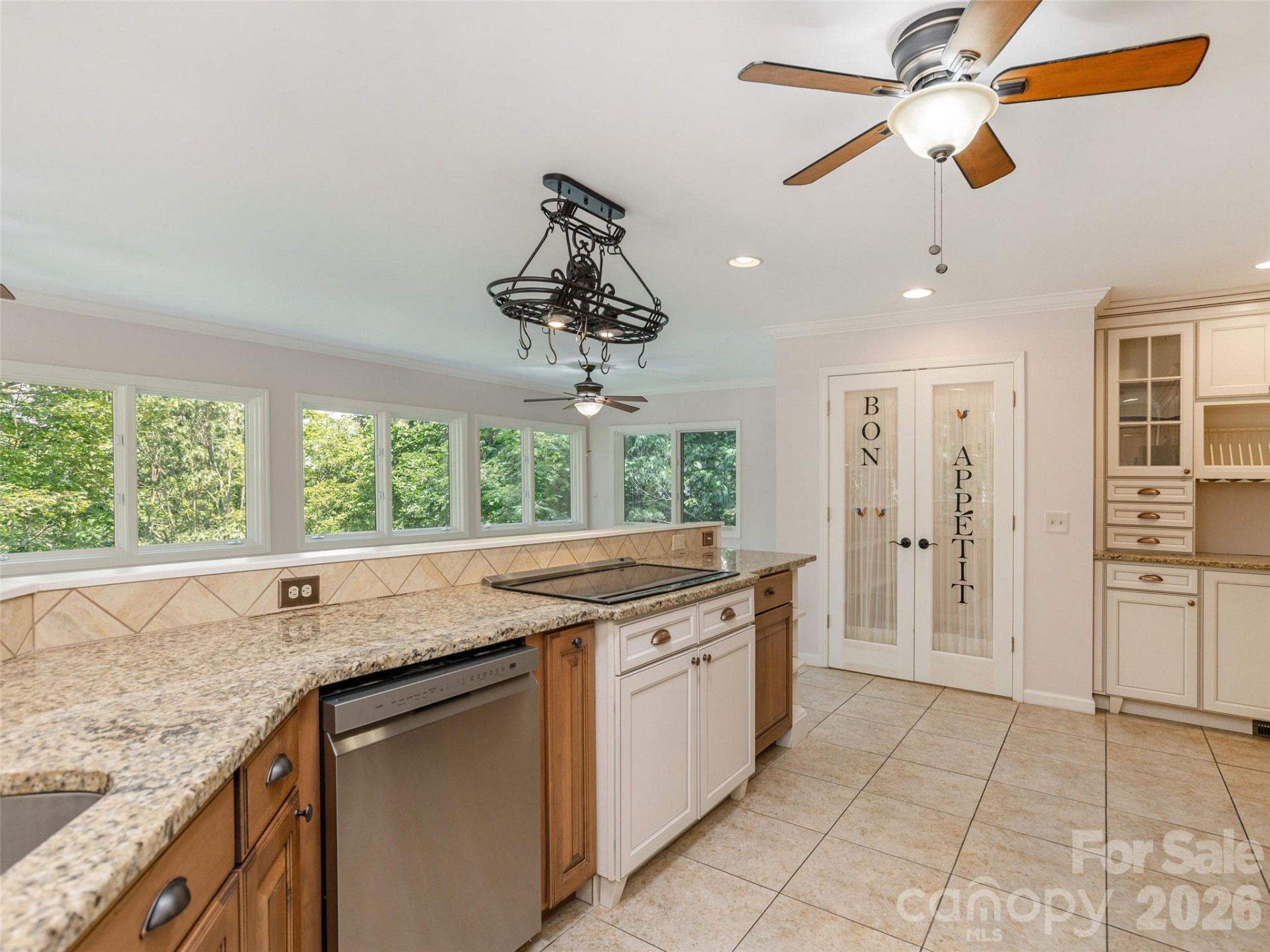 204 Greenleaf Drive - Photo 18