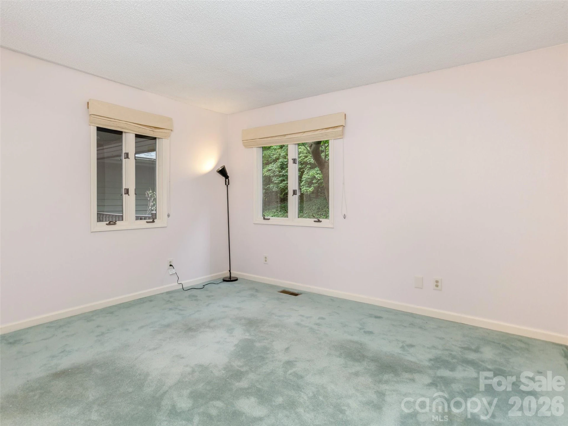 204 Greenleaf Drive - Photo 34