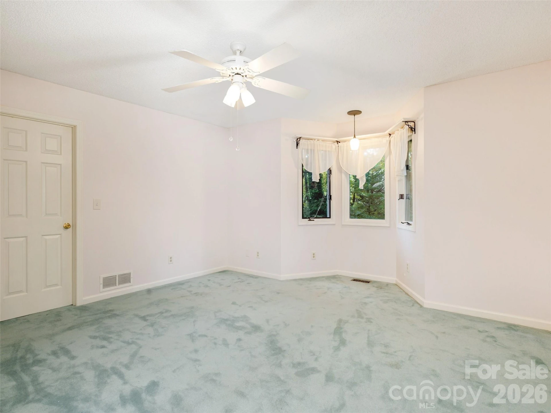 204 Greenleaf Drive - Photo 36