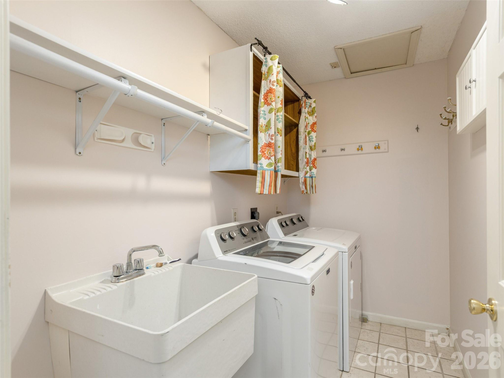 204 Greenleaf Drive - Photo 37