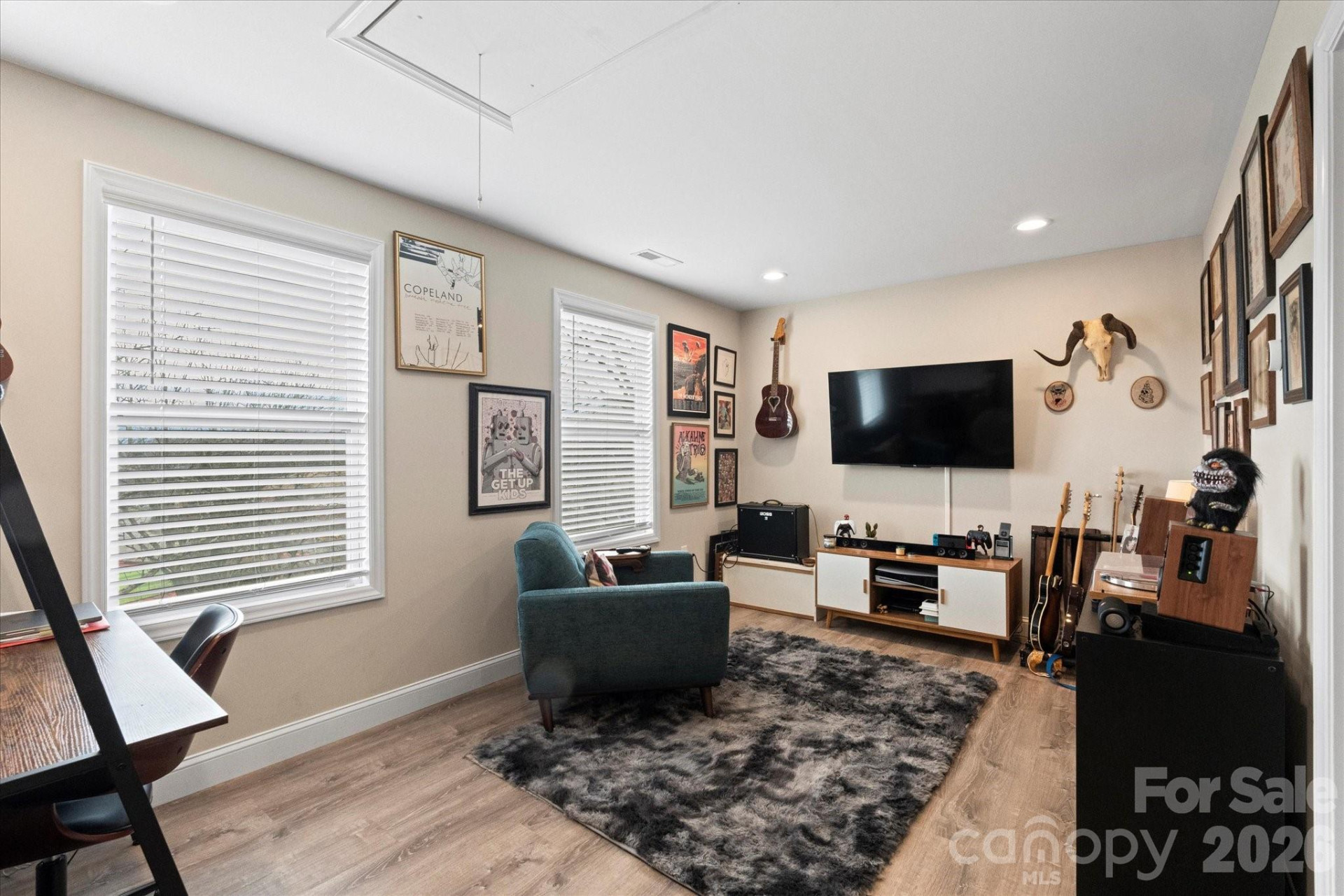 239 Northside Street - Photo 12