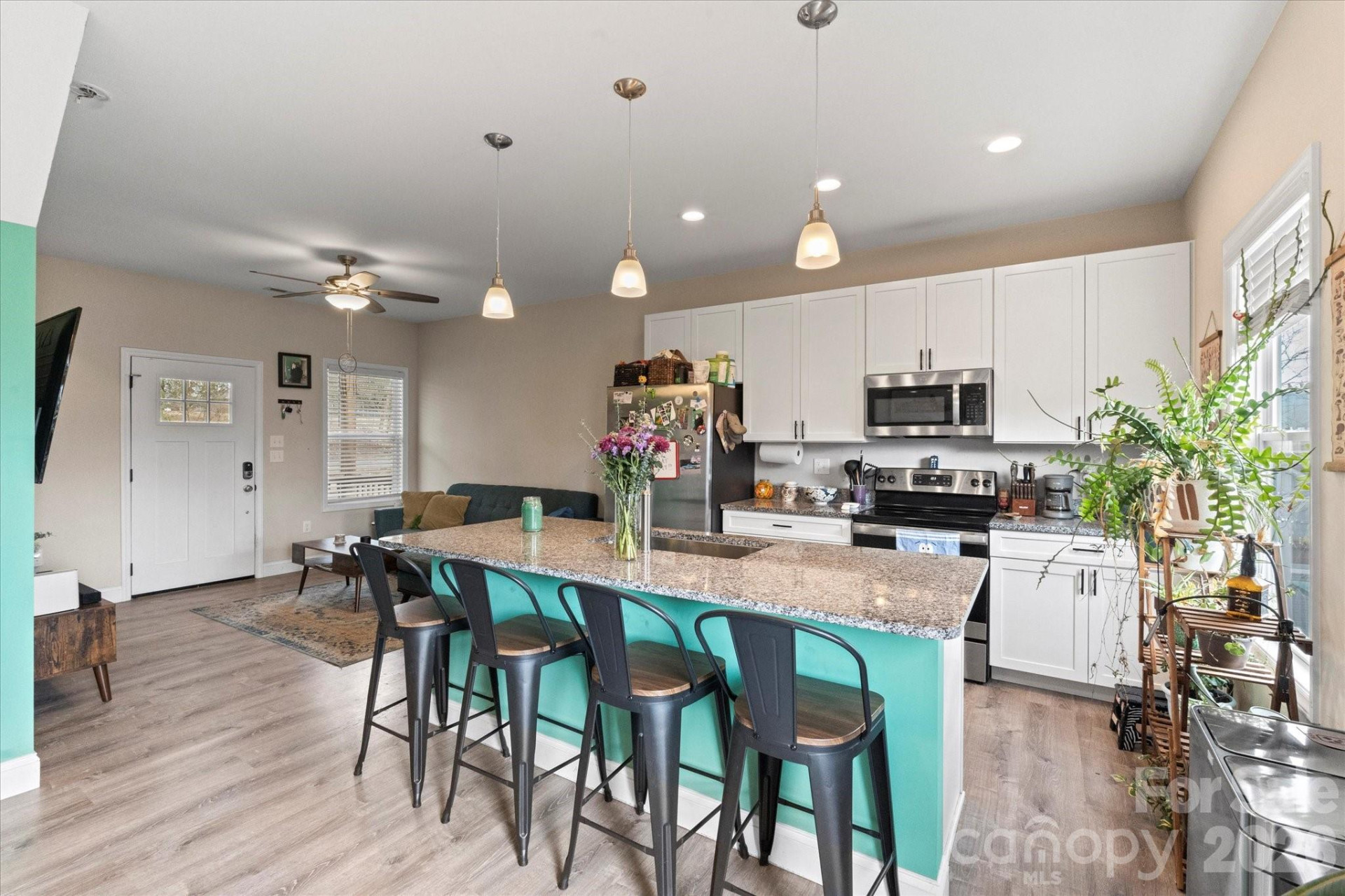 239 Northside Street - Photo 5