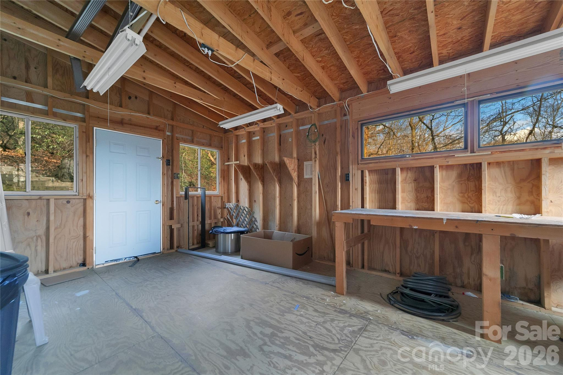 207 Unvquolad Court #L87/U29 - Photo 35