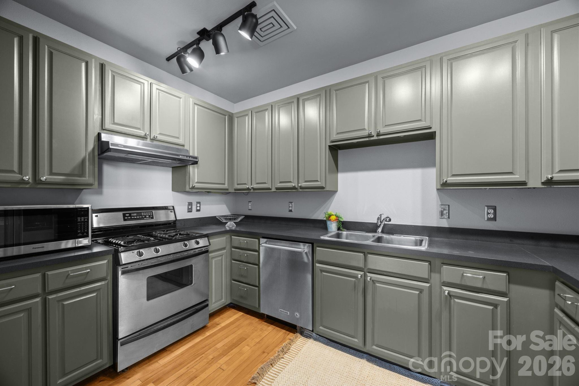 84 Walnut Street #405 - Photo 19