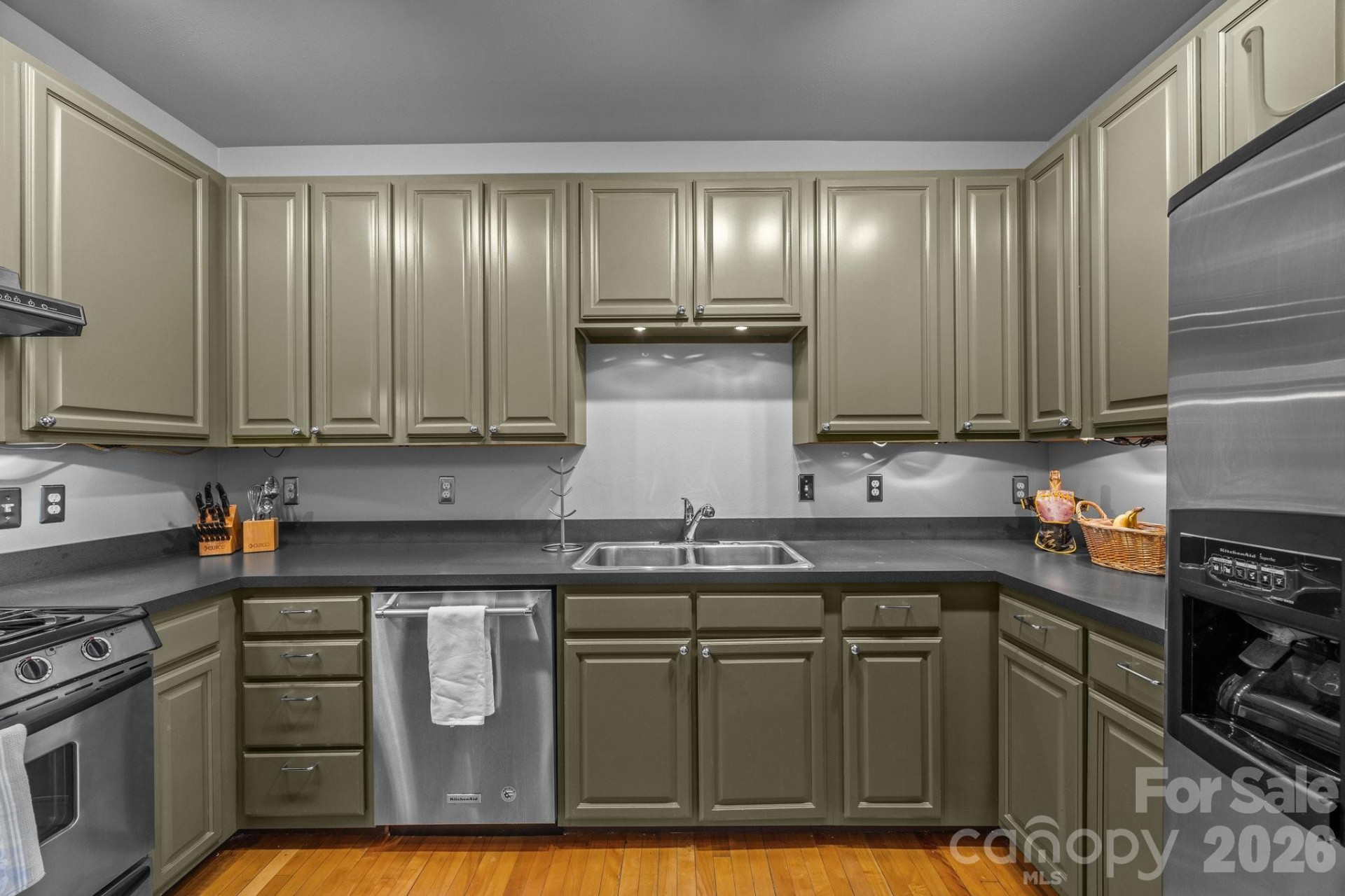 84 Walnut Street #405 - Photo 20