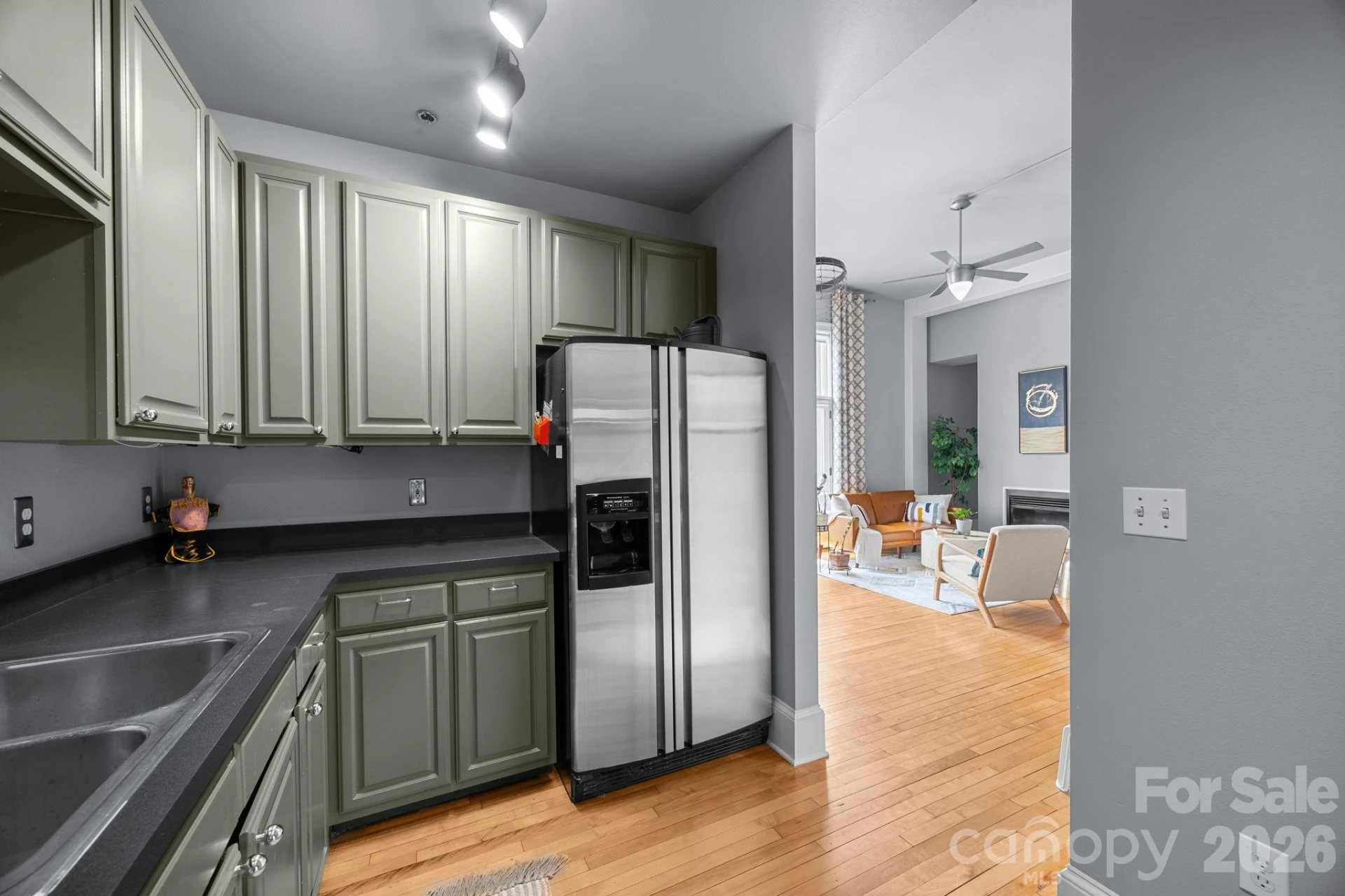 84 Walnut Street #405 - Photo 22