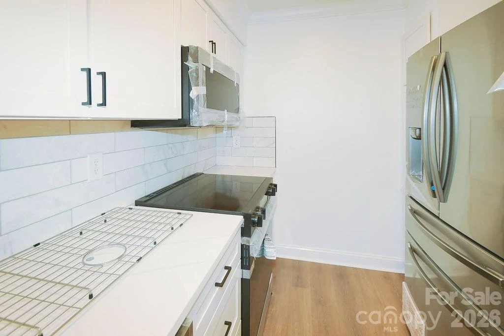 8805 Hunter Ridge Drive - Photo 10