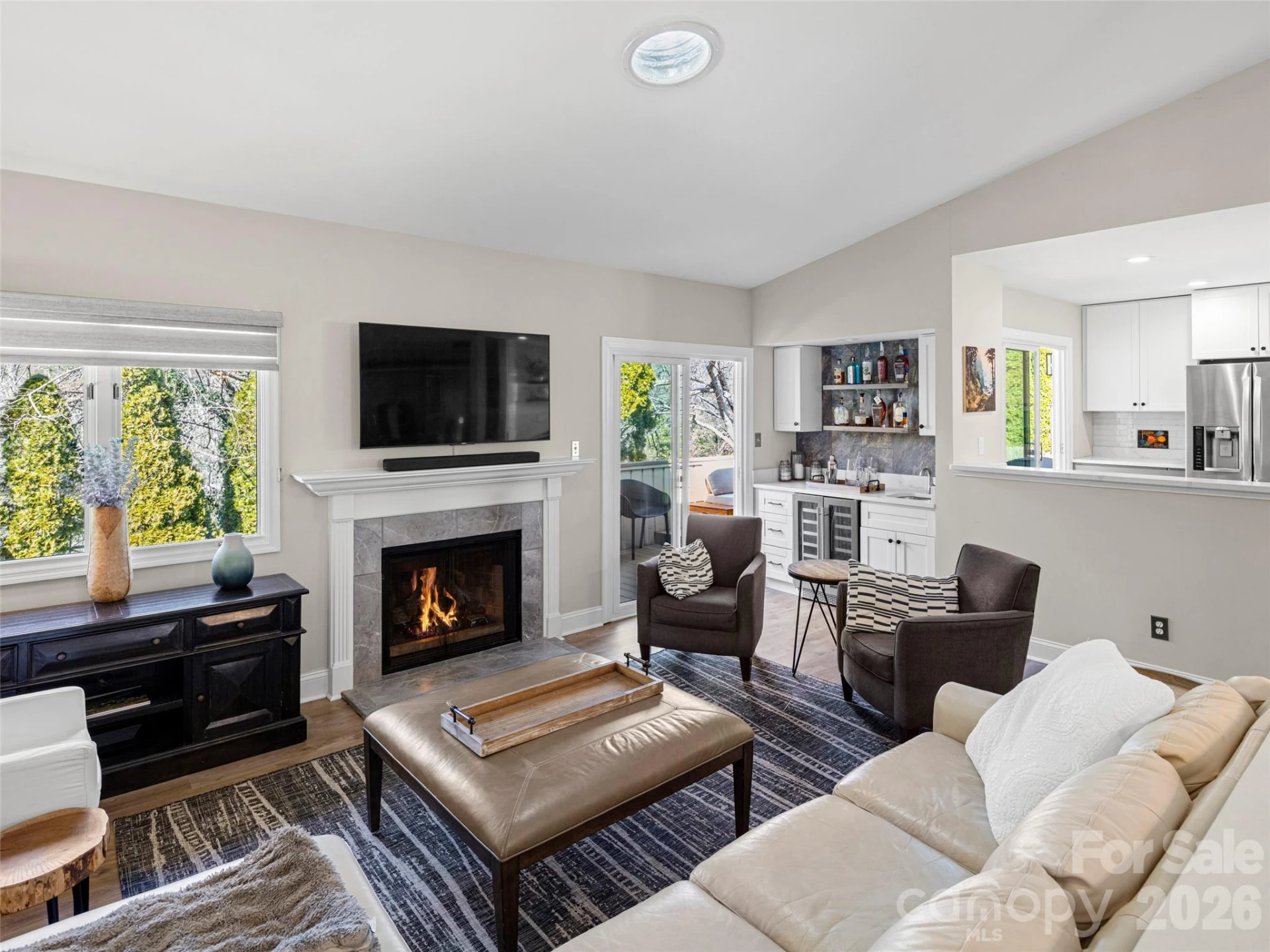 120 Deerlake Drive - Photo 4