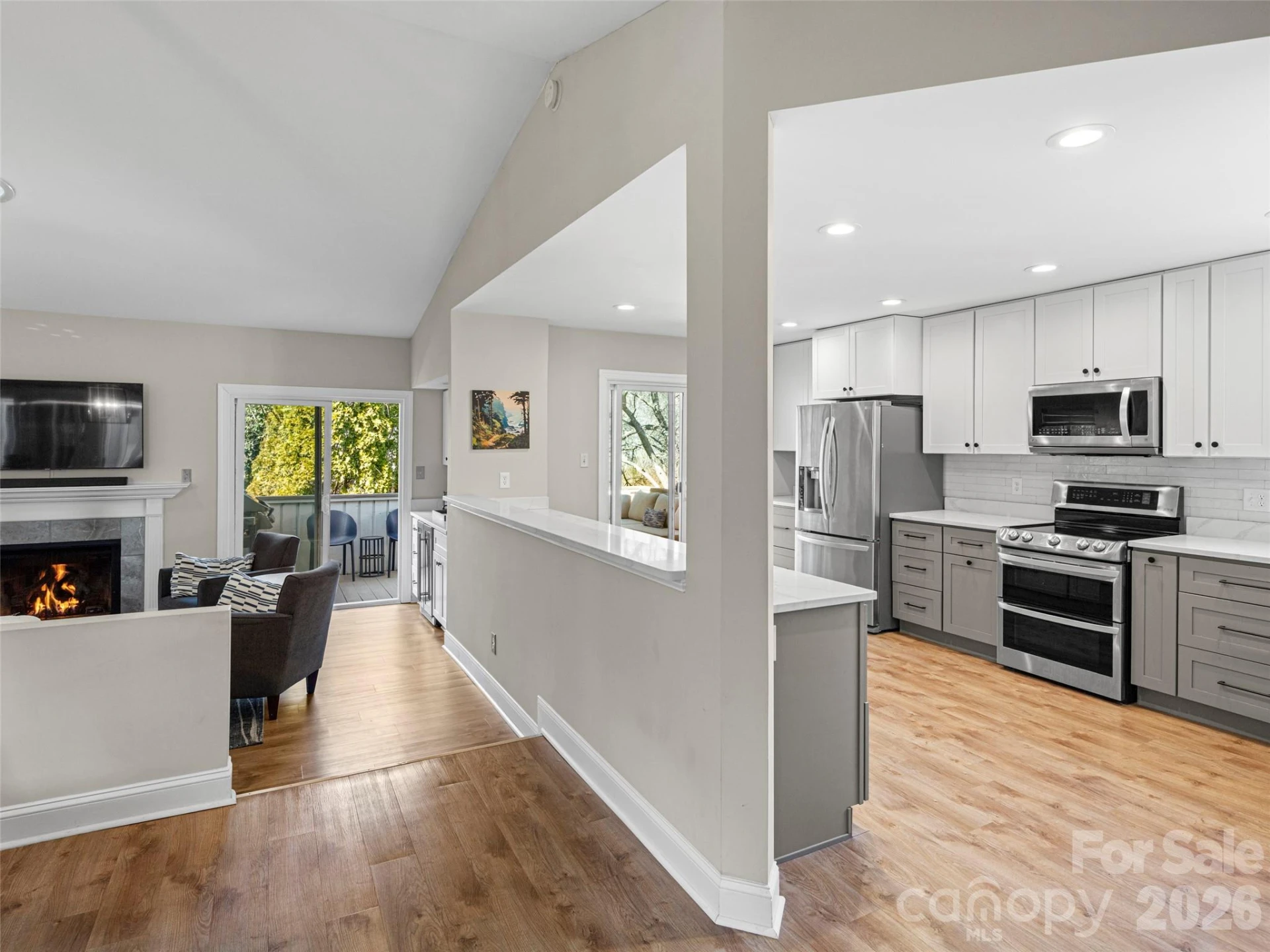 120 Deerlake Drive - Photo 10