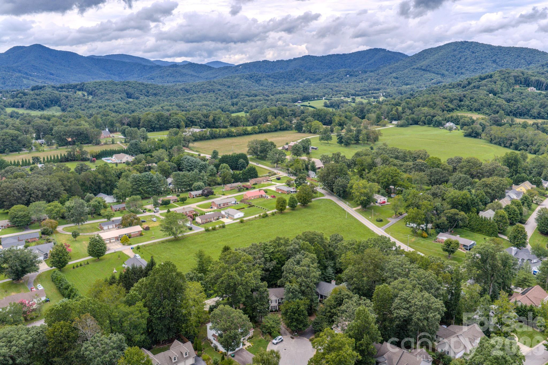 303 Theron Court - Photo 41