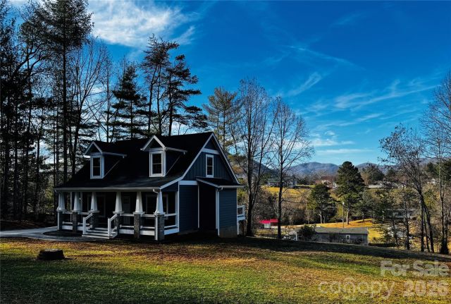 426 Shadow Wood Drive