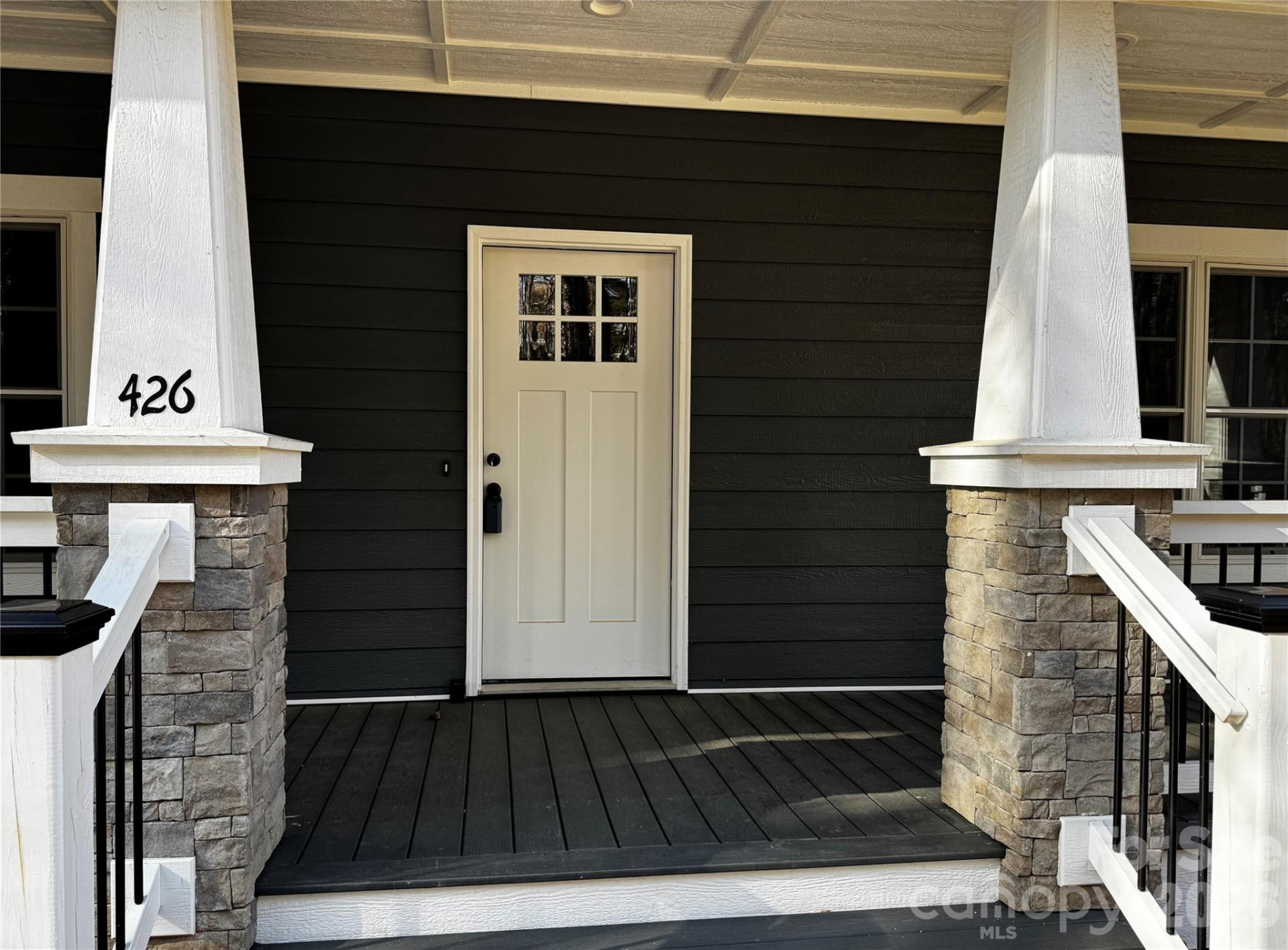 426 Shadow Wood Drive - Photo 4