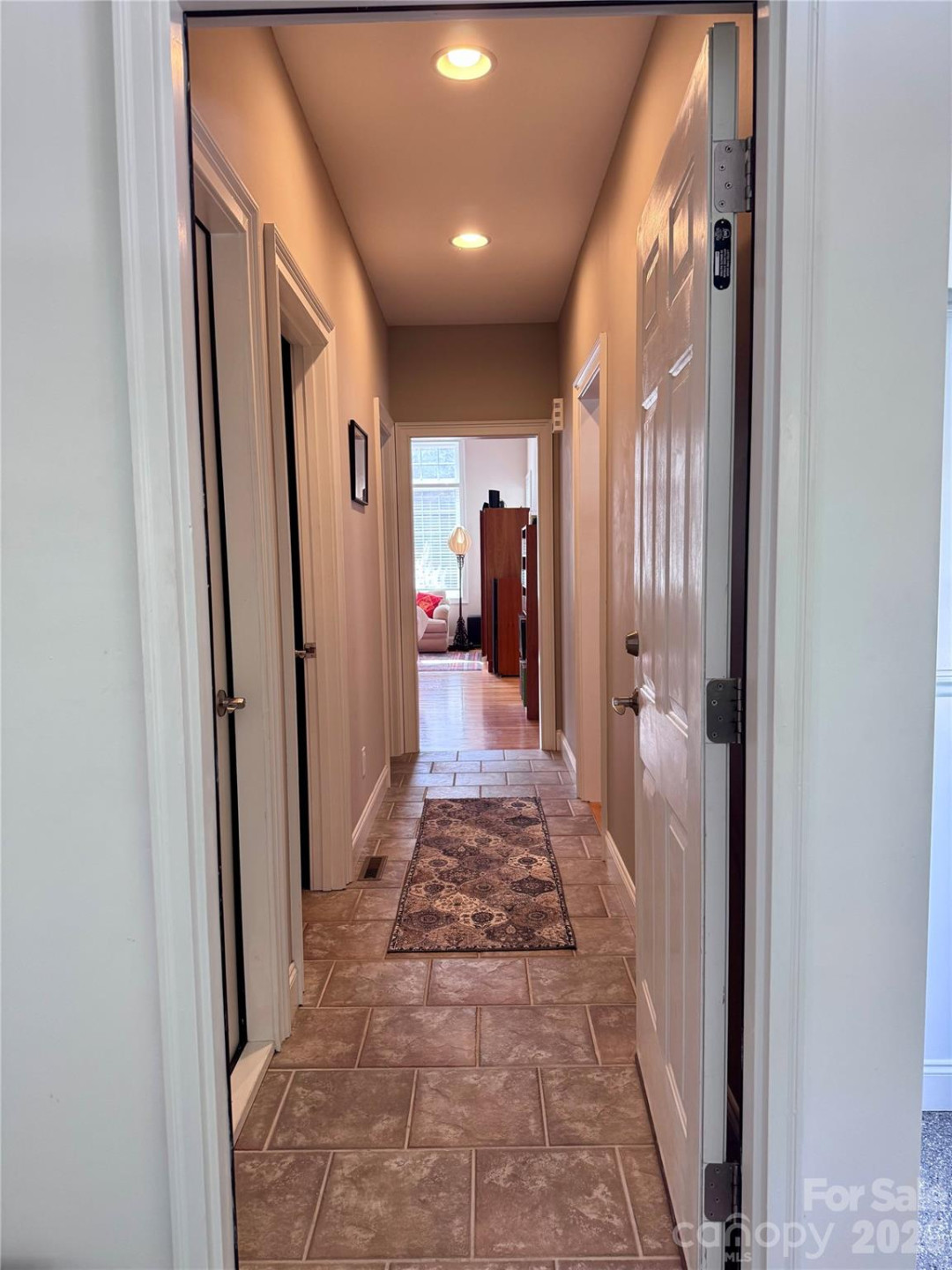 405 Mistletoe Trail - Photo 5