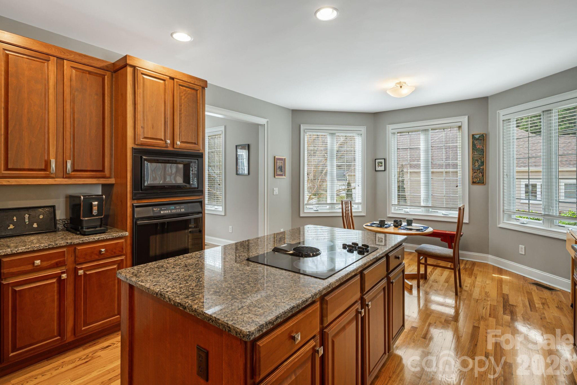 405 Mistletoe Trail - Photo 8