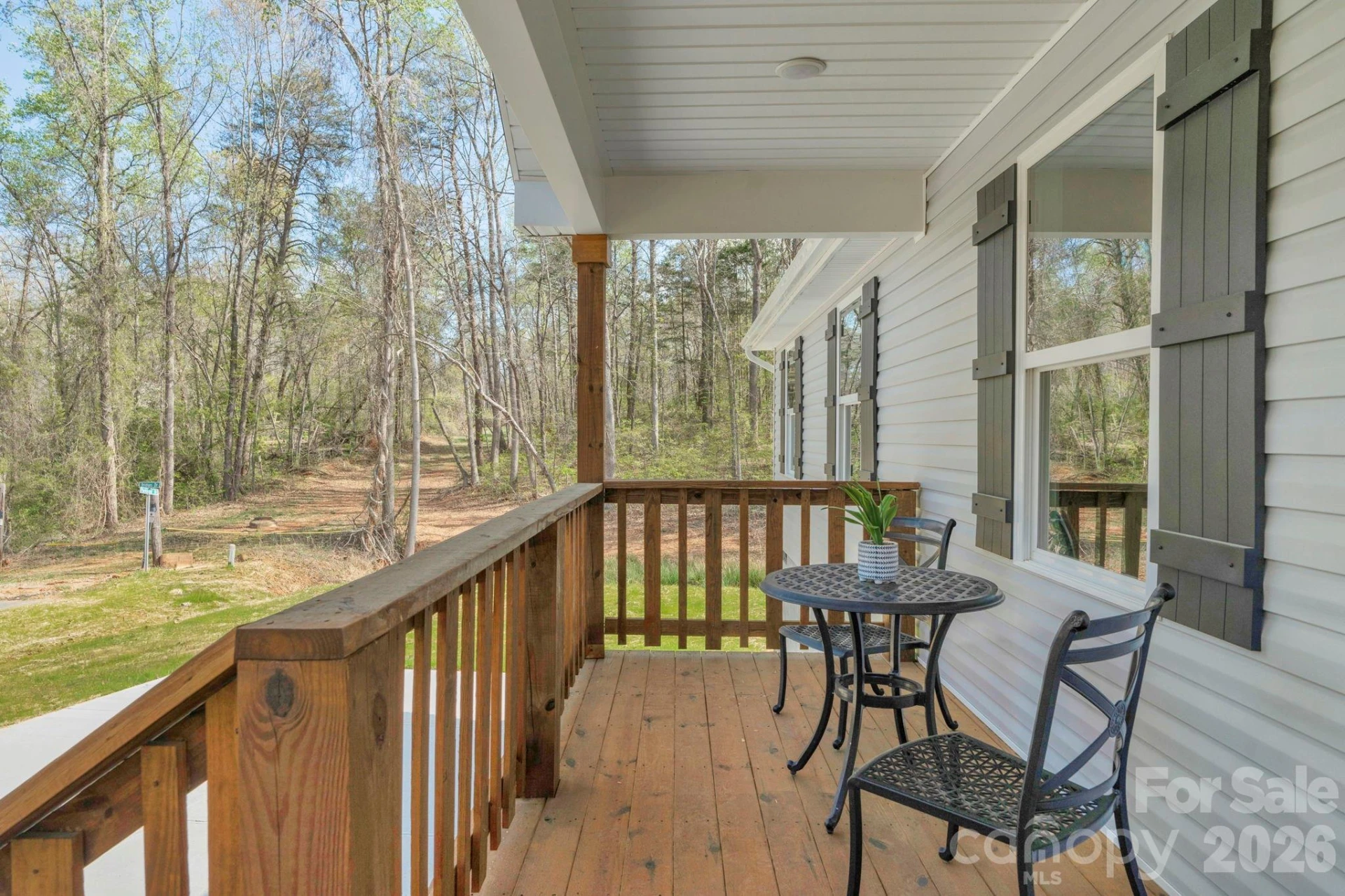 240 Parkland Drive - Photo 3