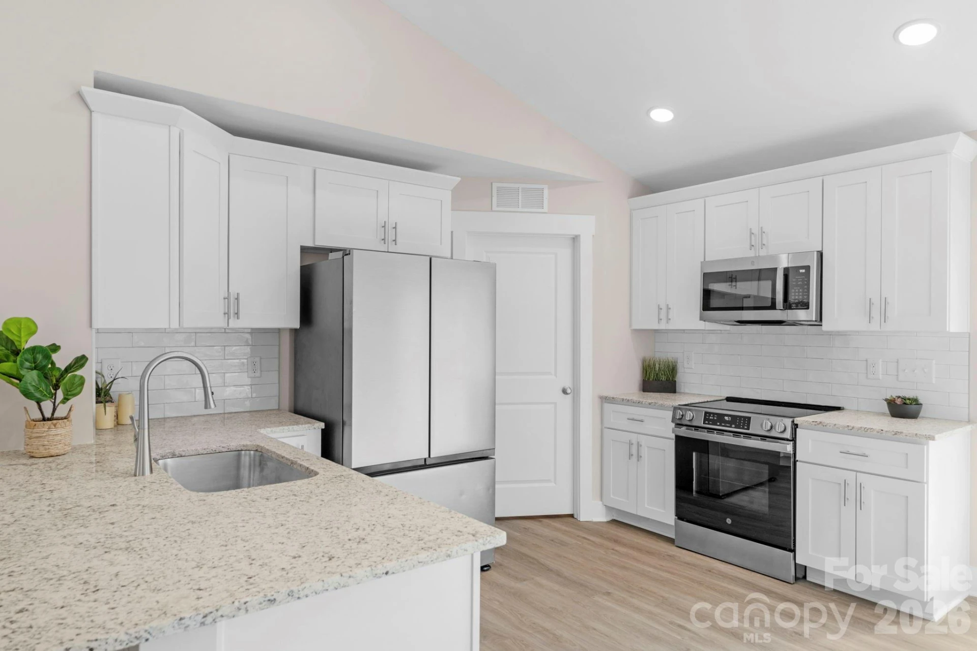 240 Parkland Drive - Photo 21
