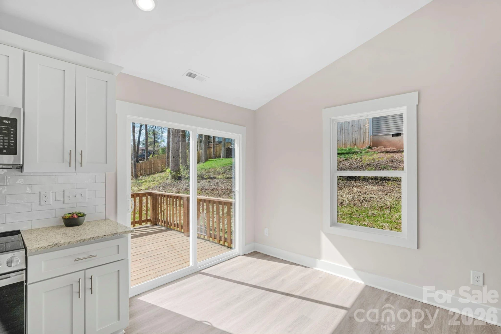 240 Parkland Drive - Photo 24