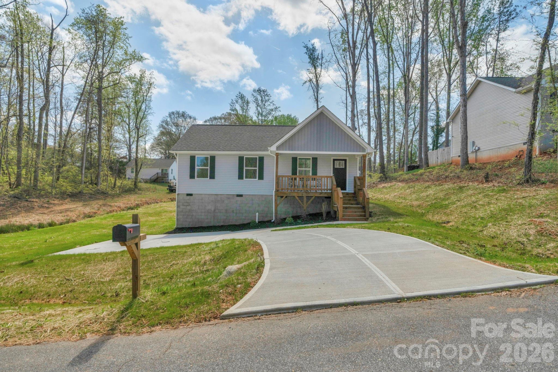 240 Parkland Drive - Photo 32
