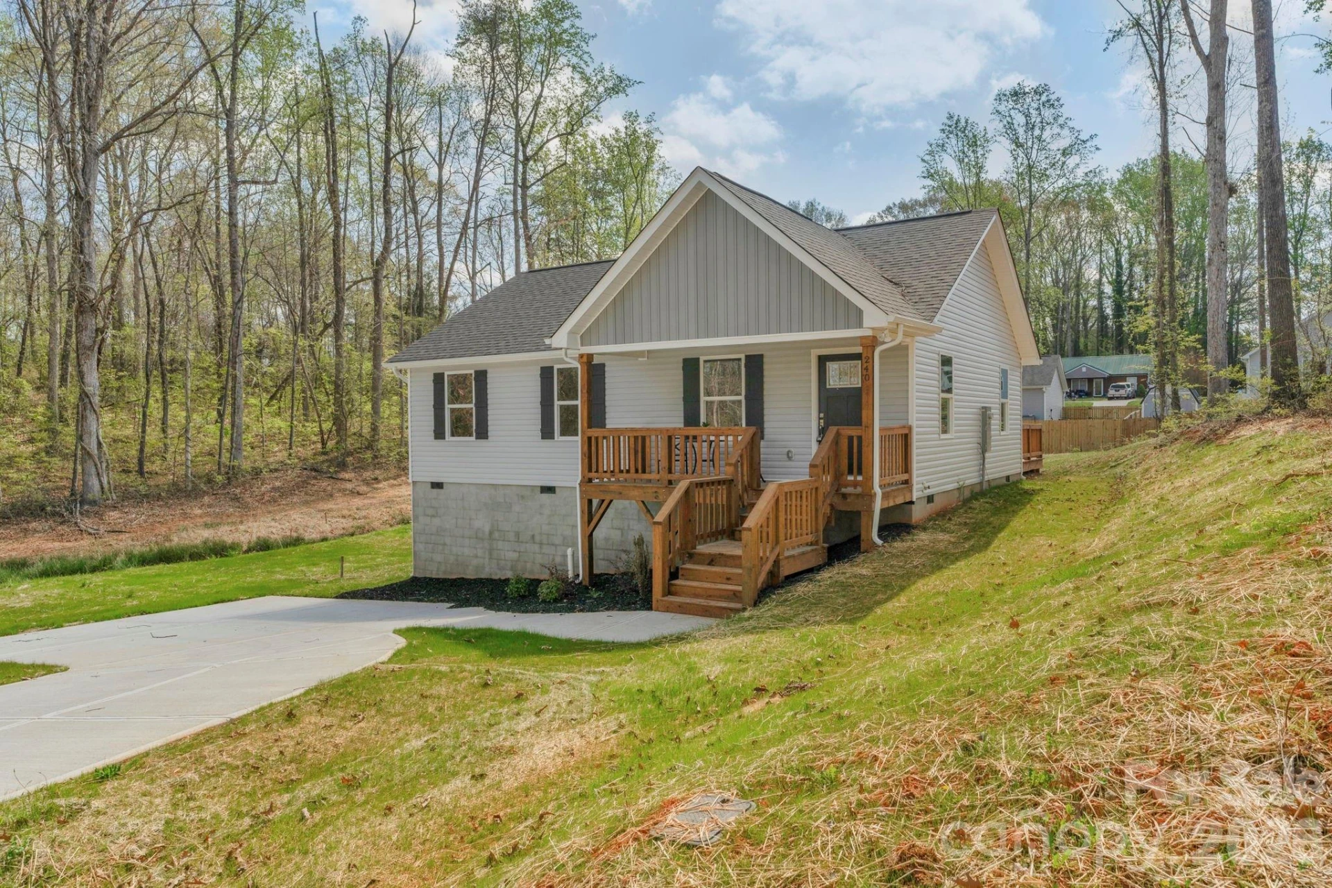 240 Parkland Drive - Photo 7