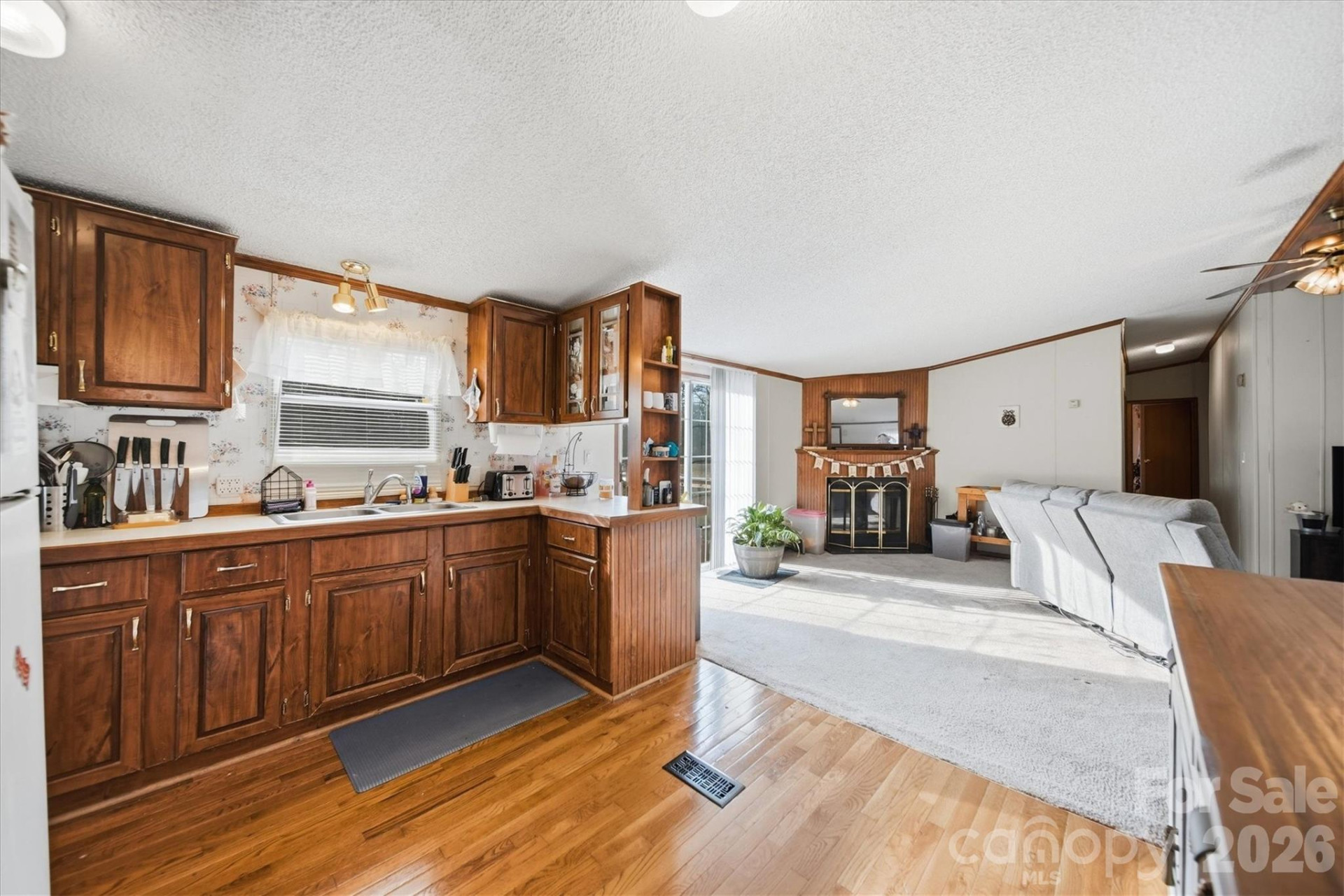 107 10th Street - Photo 7