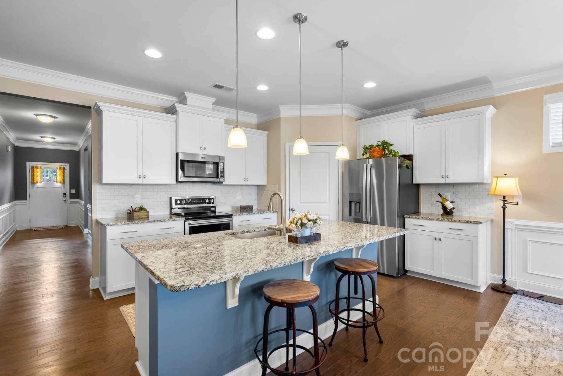 16 Regent Heights Road - Photo 3