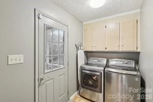 113 Forest Avenue - Photo 28