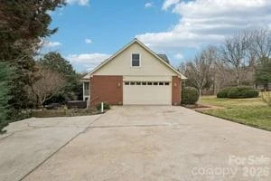 113 Forest Avenue - Photo 43
