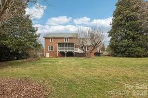 113 Forest Avenue - Photo 45