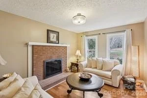 113 Forest Avenue - Photo 8