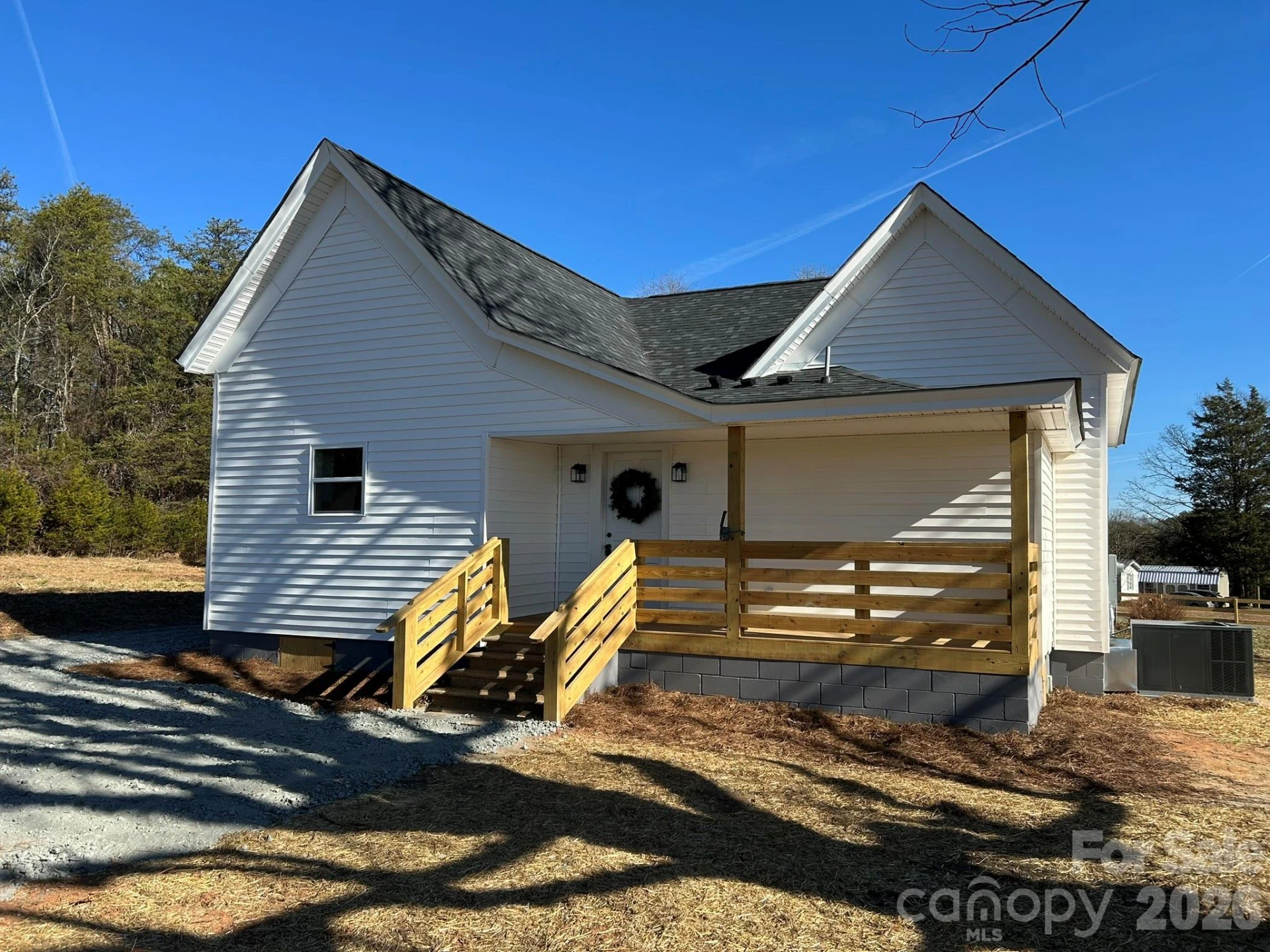 464 Hamrick Road - Photo 2
