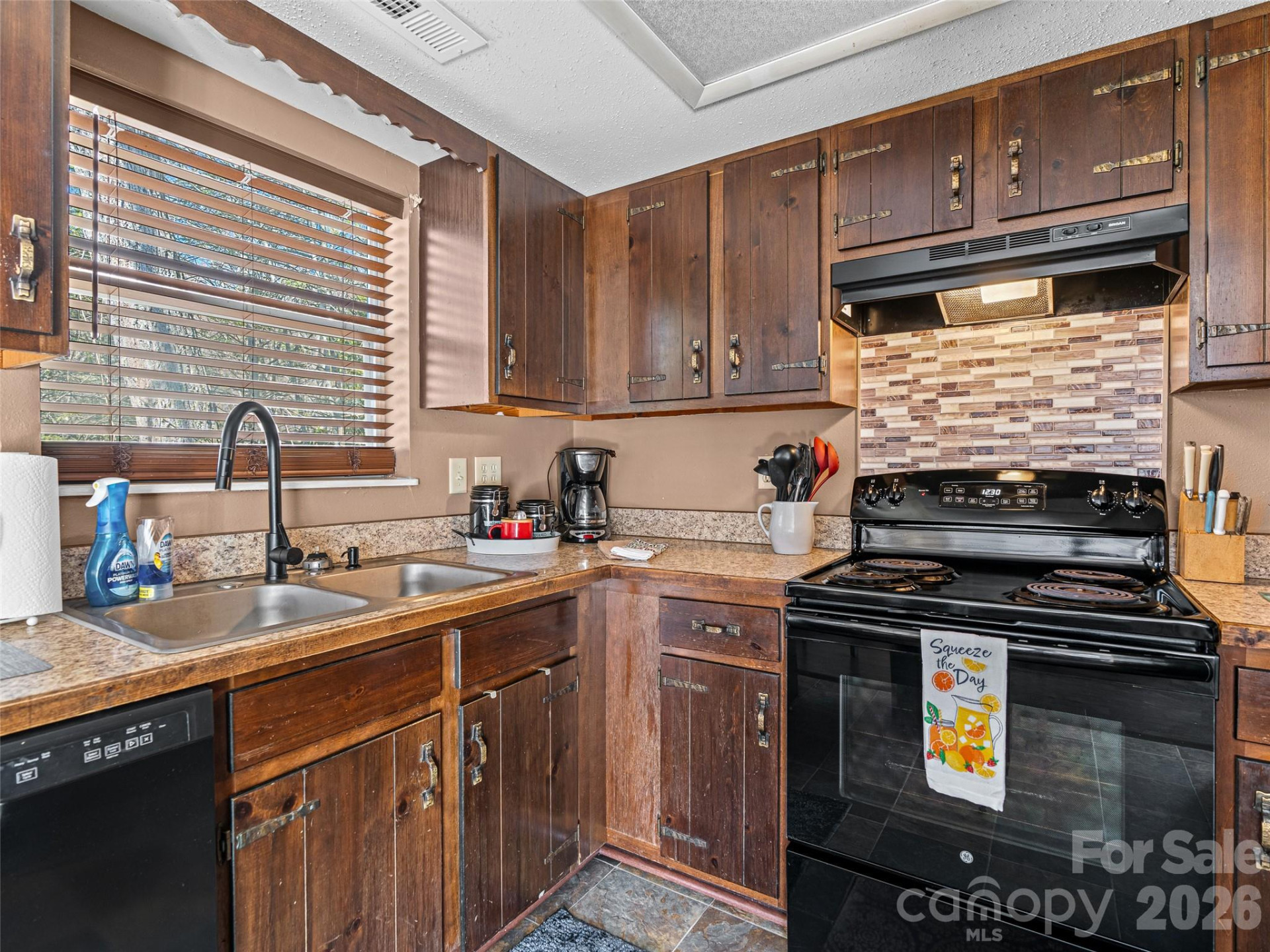 174 Pleasant Ridge - Photo 17