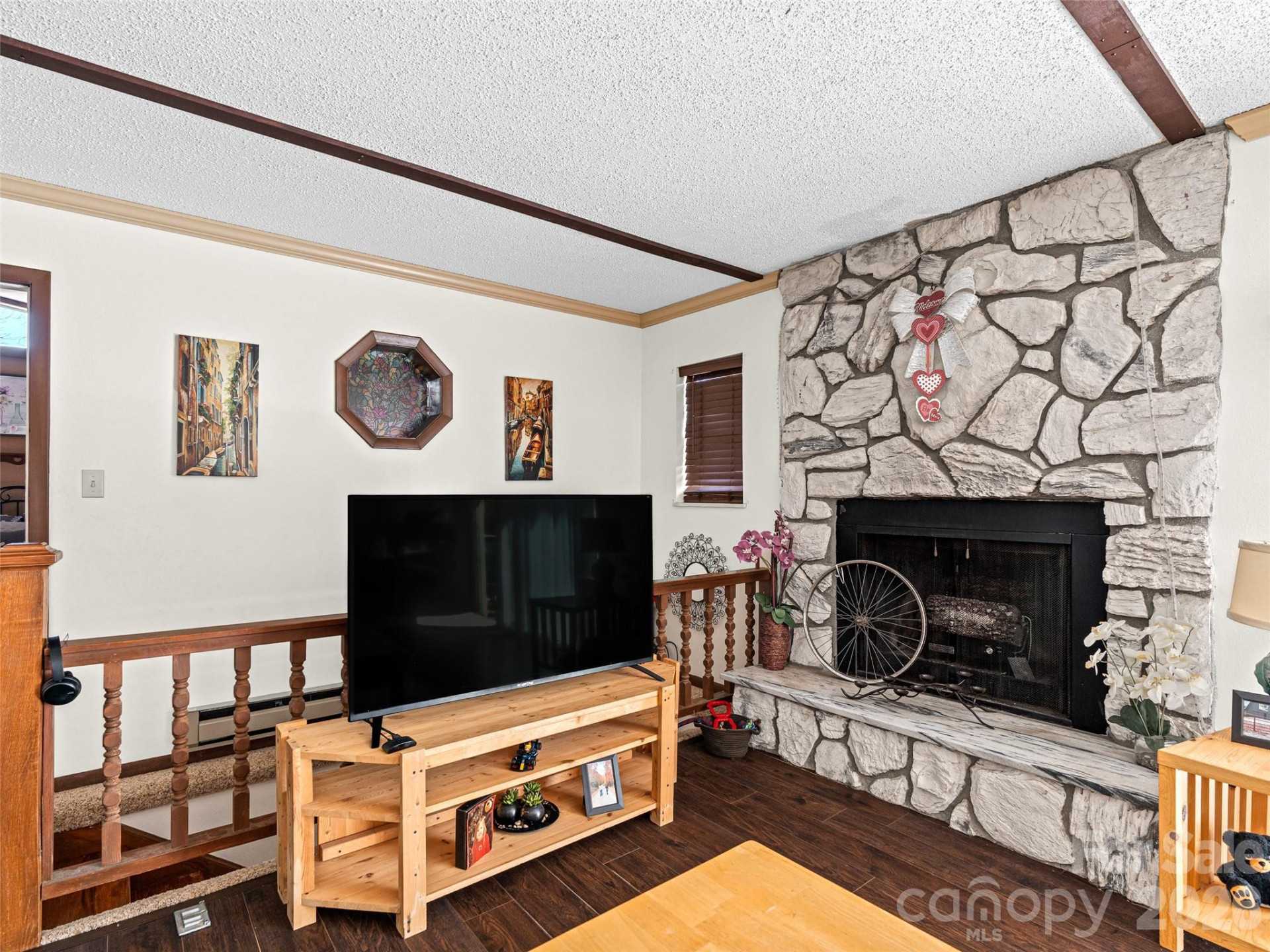 174 Pleasant Ridge - Photo 6