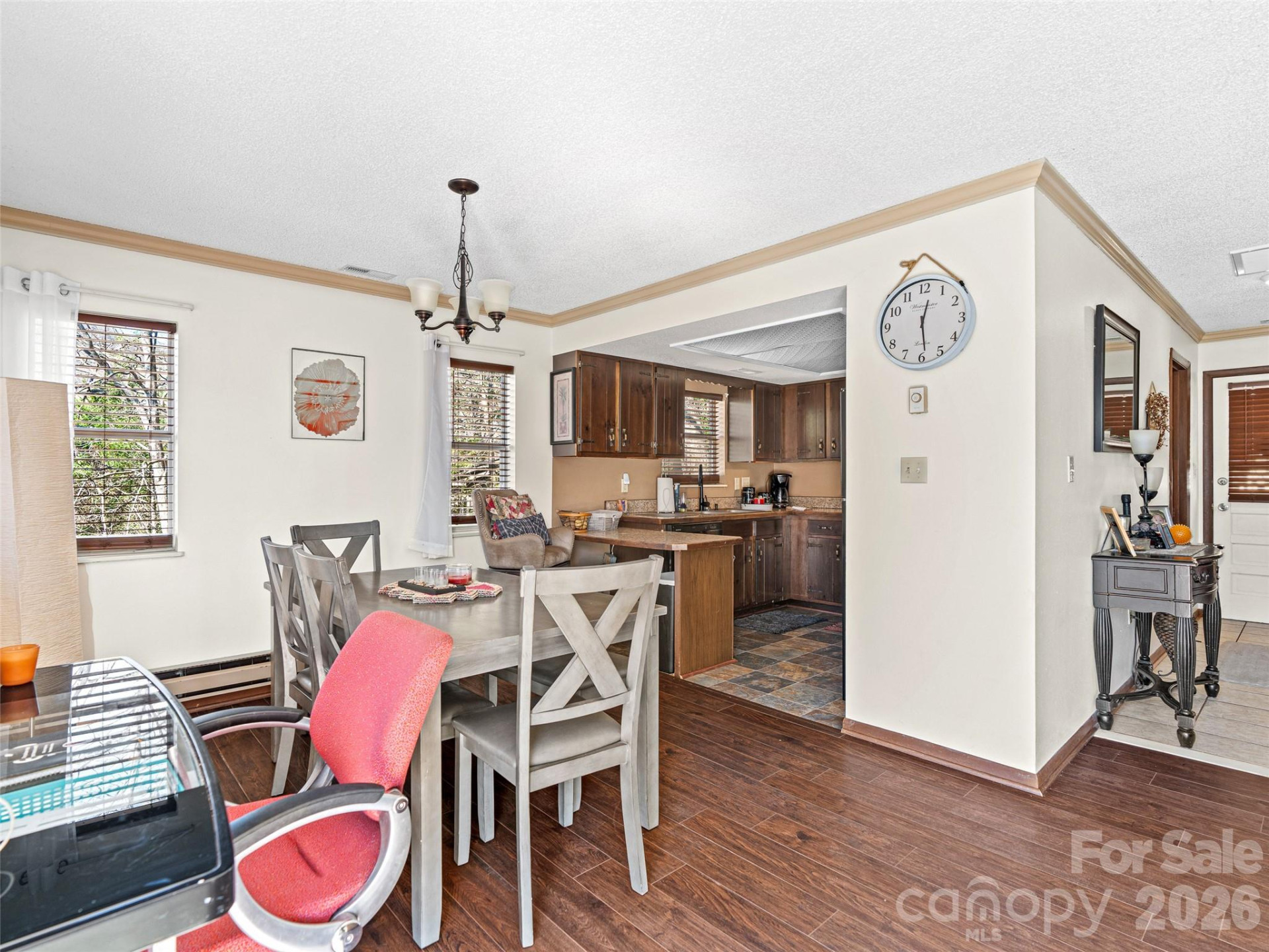 174 Pleasant Ridge - Photo 8