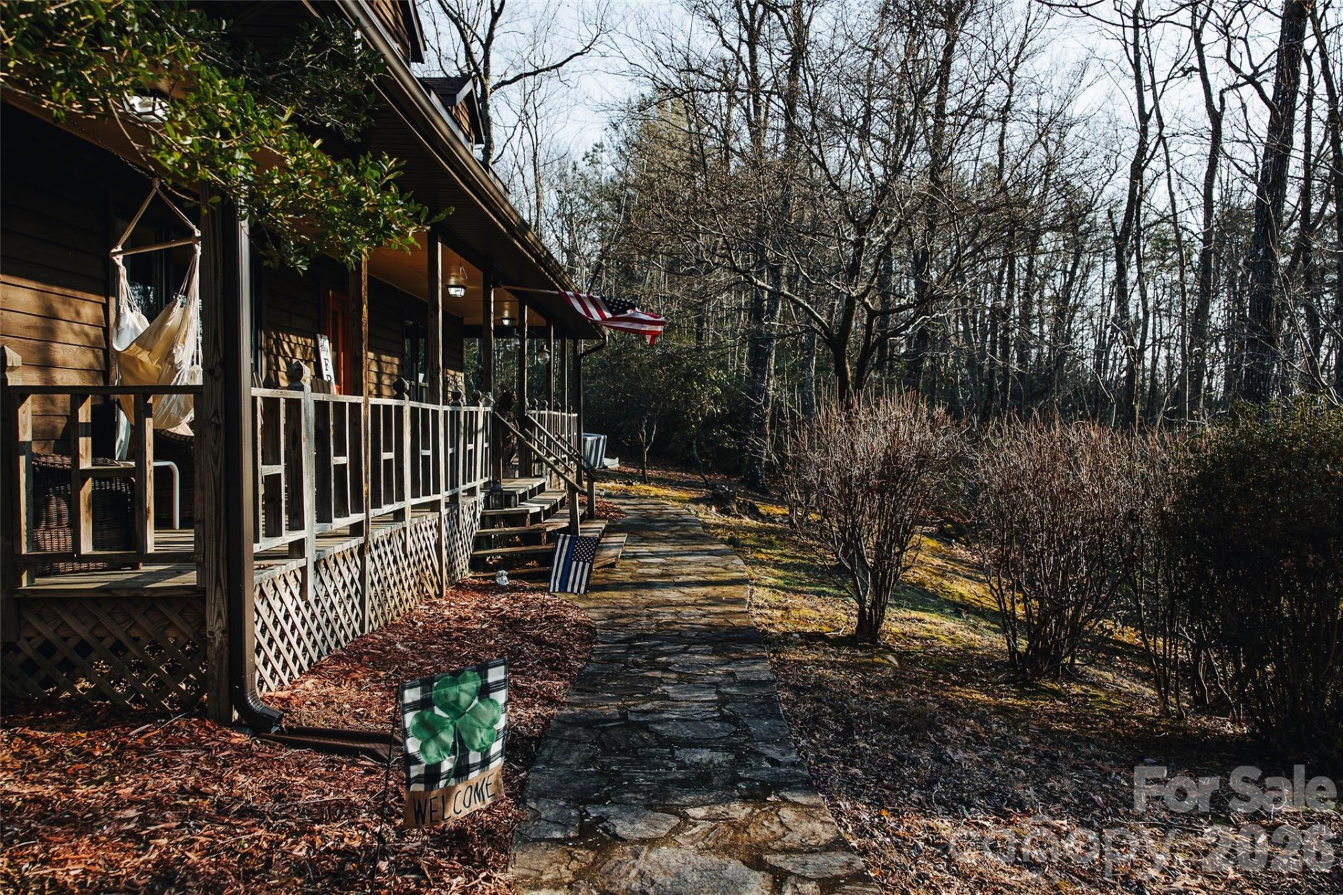 190 Executive Estates Drive - Photo 4