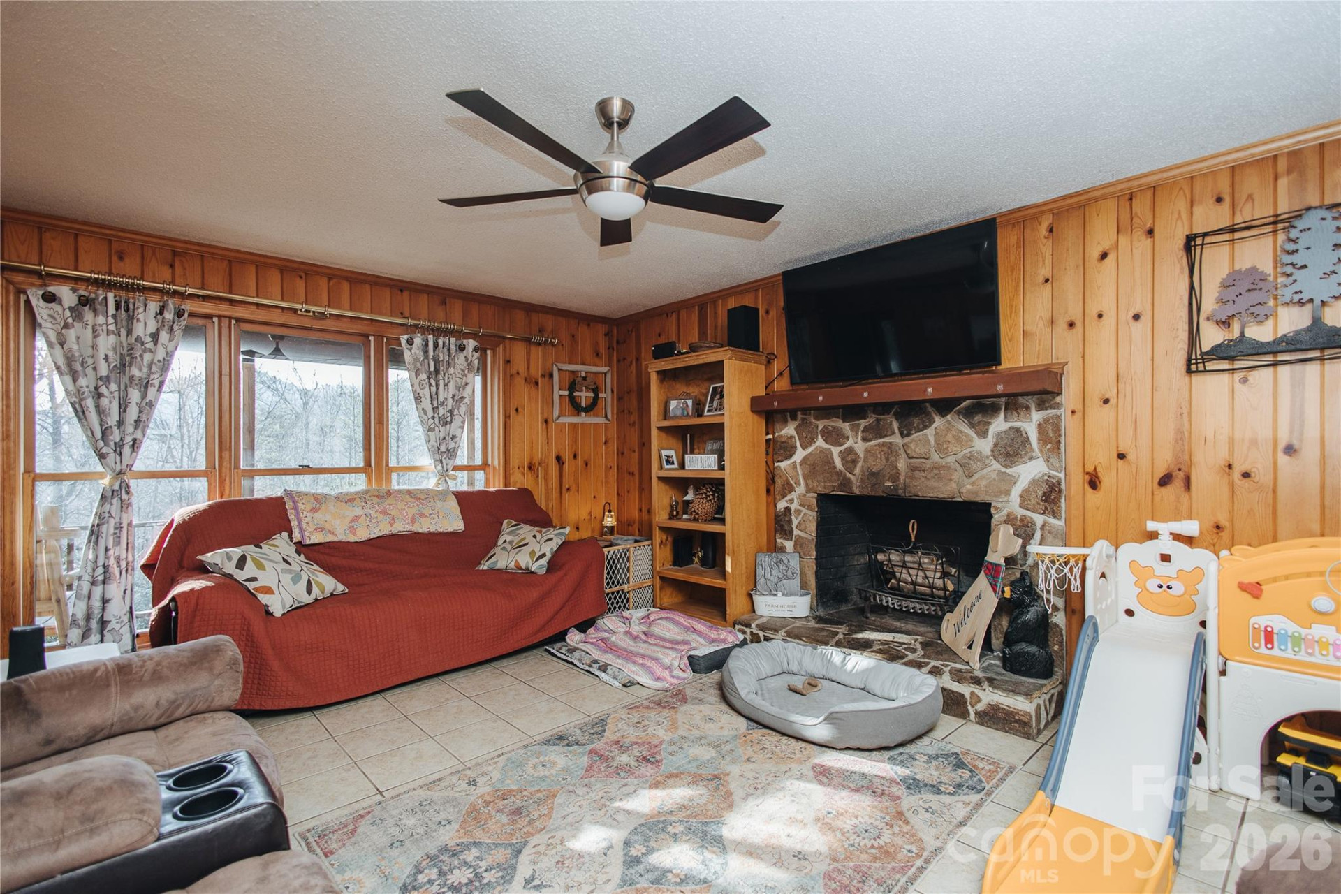 190 Executive Estates Drive - Photo 7