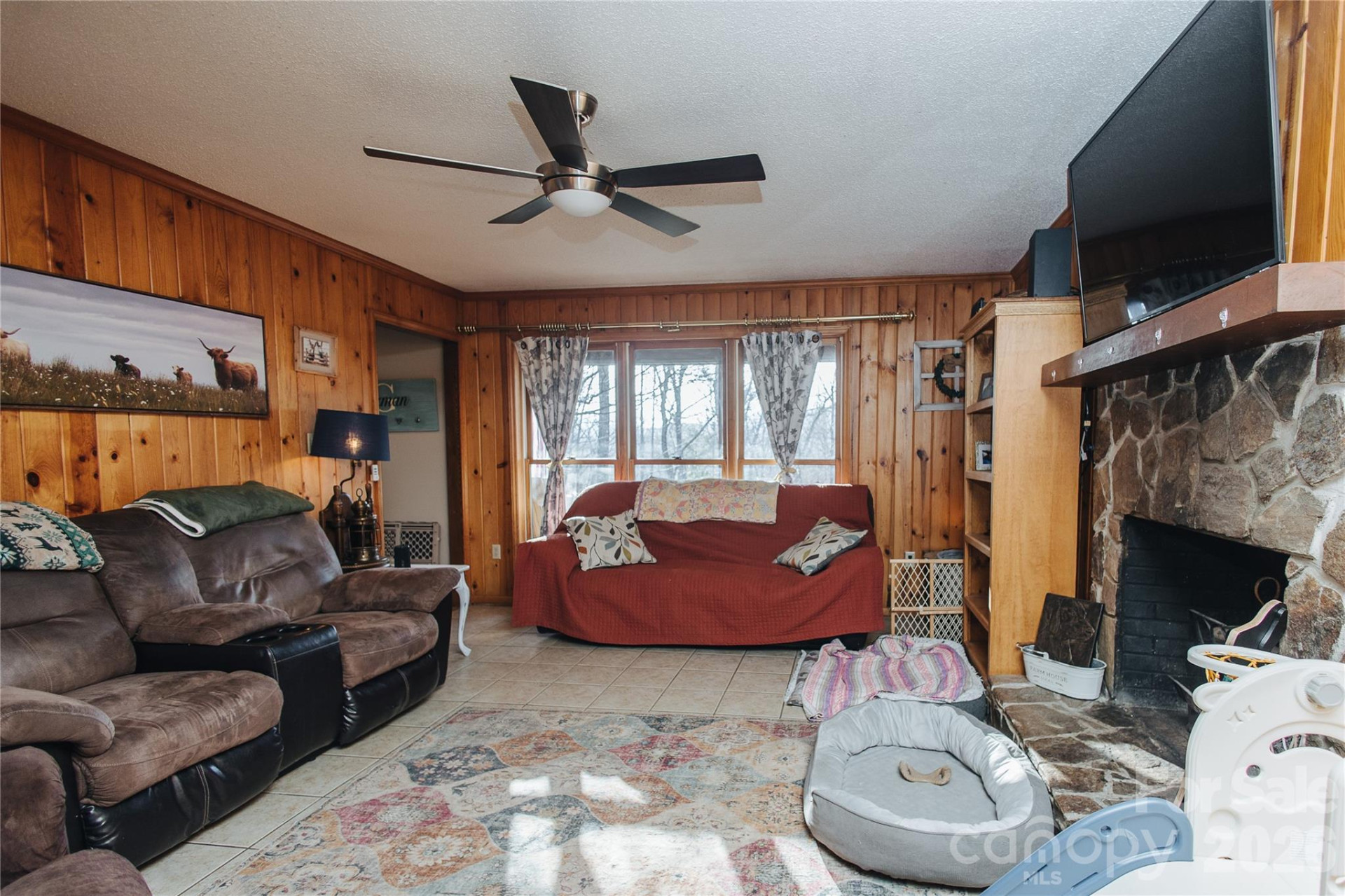 190 Executive Estates Drive - Photo 8