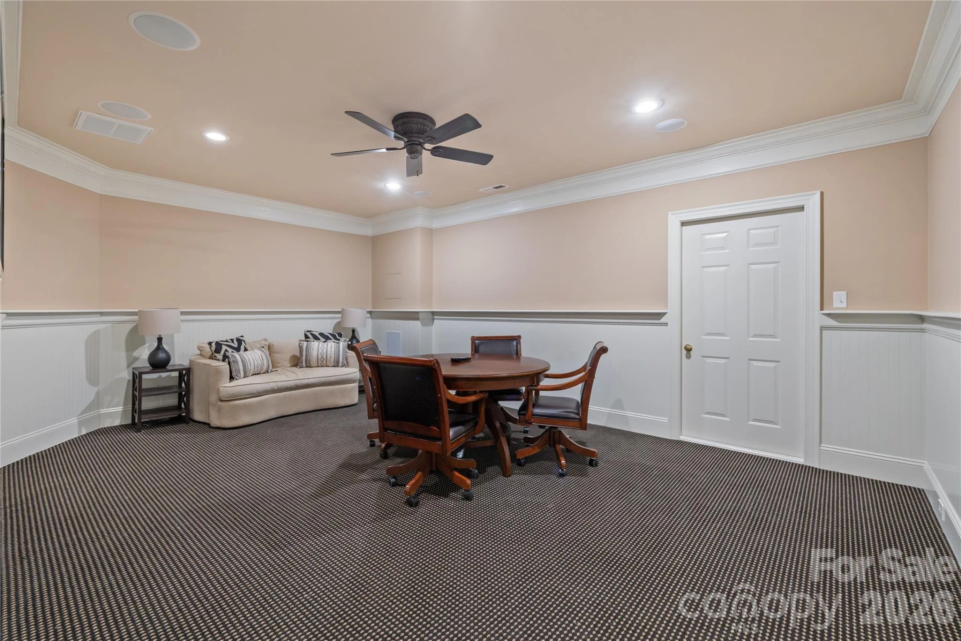 1009 Honors Court - Photo 38