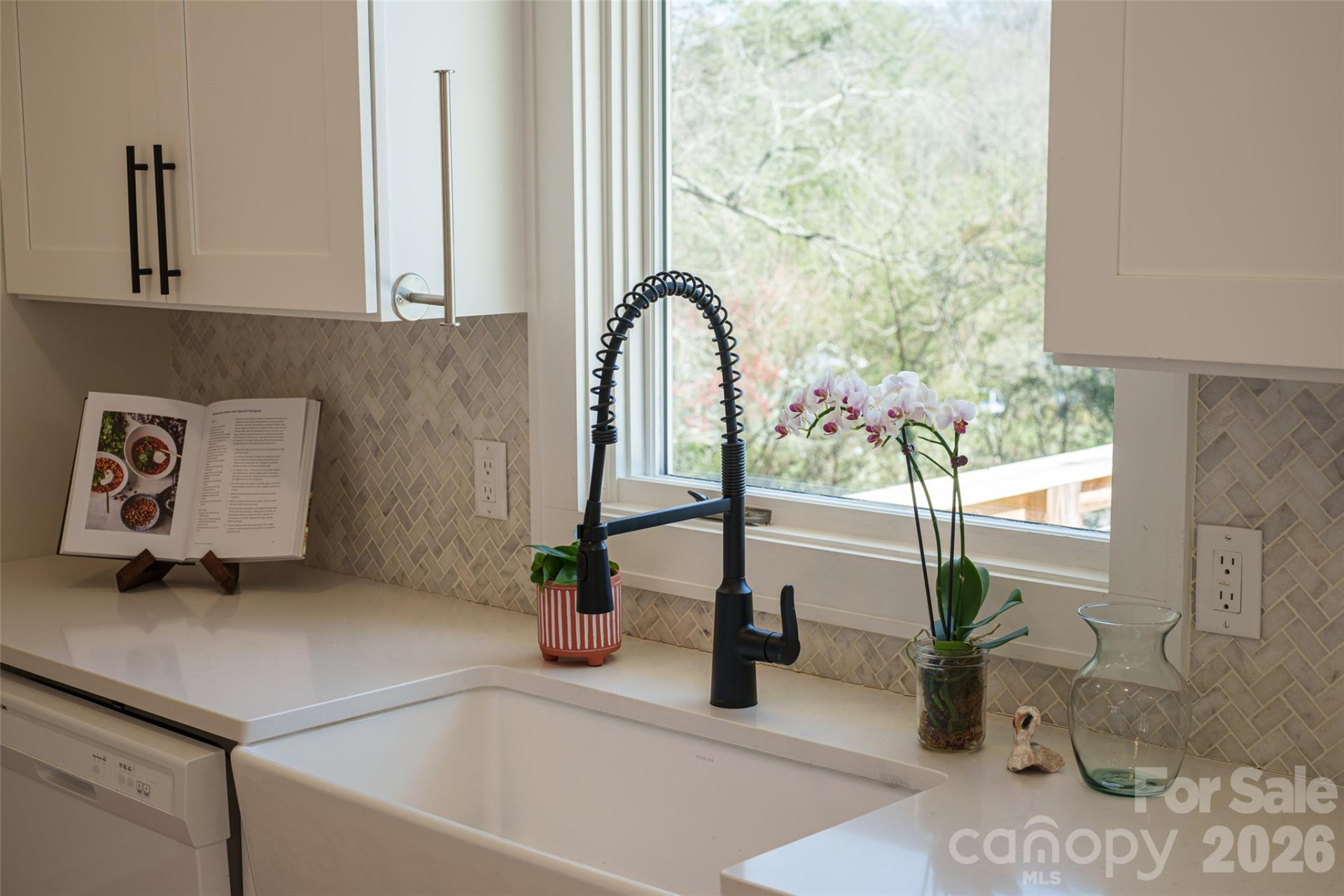 338 Hawthorne Drive - Photo 14