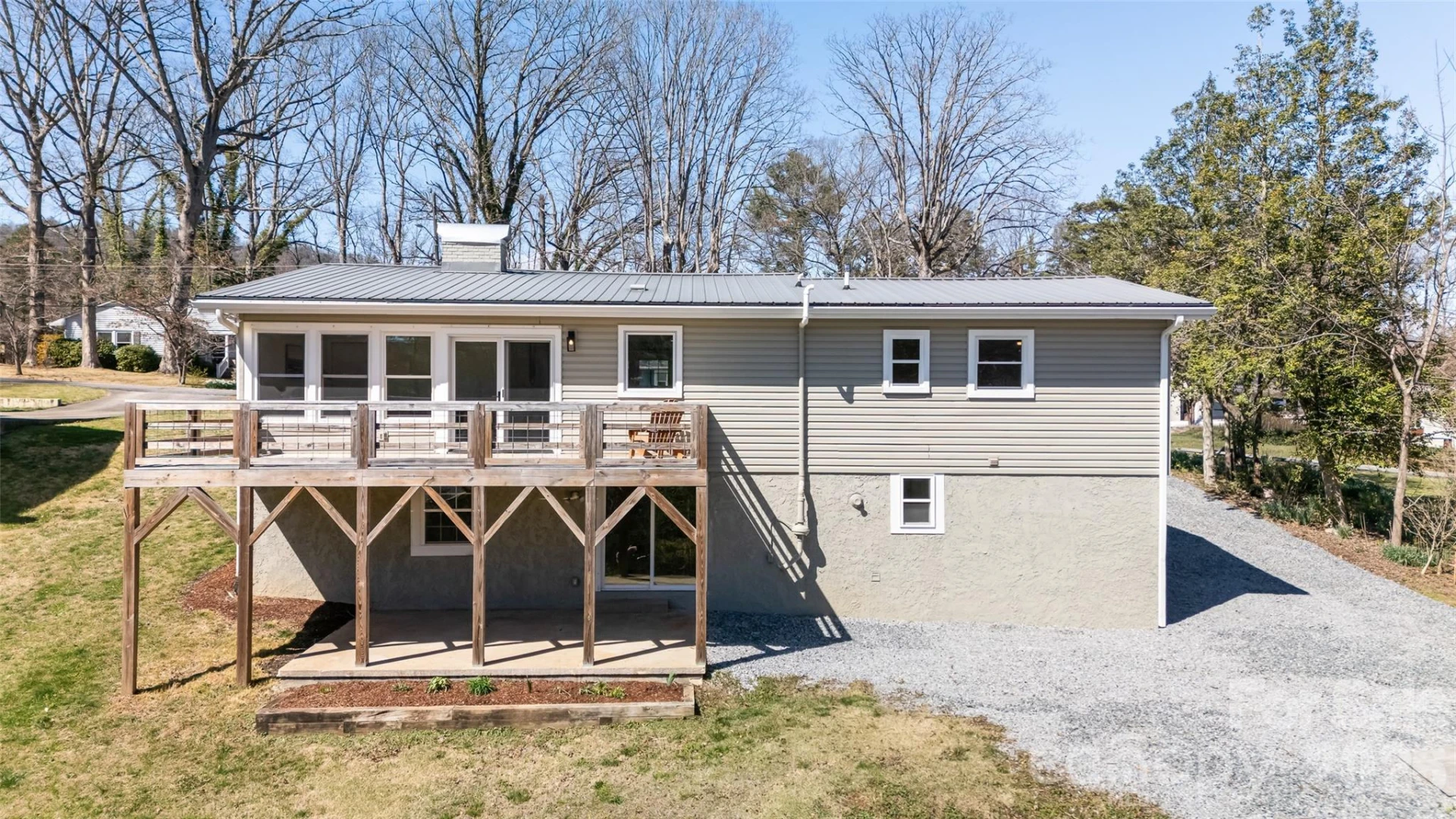 338 Hawthorne Drive - Photo 33