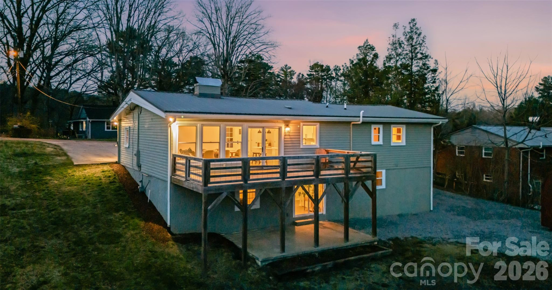 338 Hawthorne Drive - Photo 35